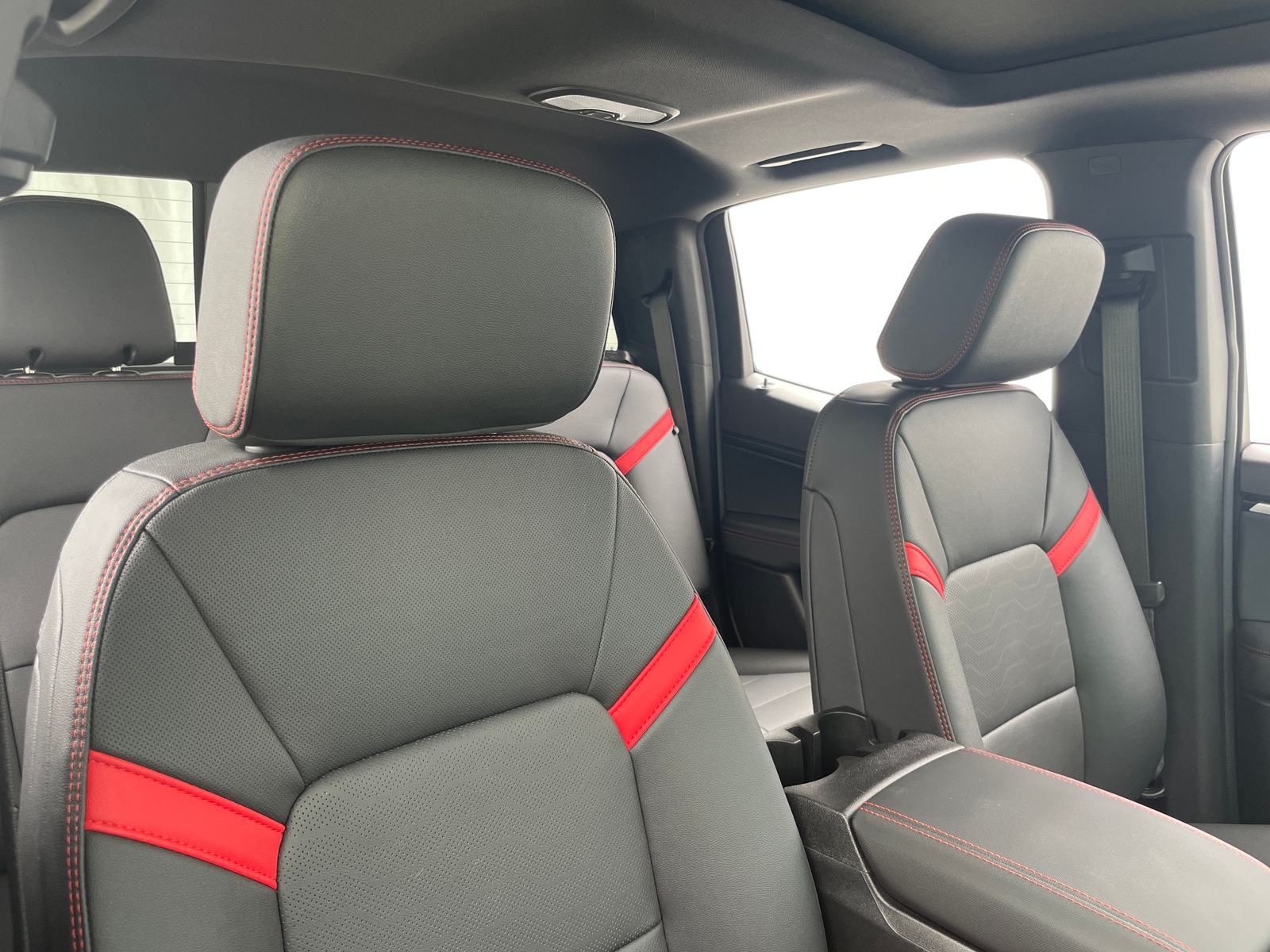 Thumbnail: 2024 Chevrolet Colorado - 2
