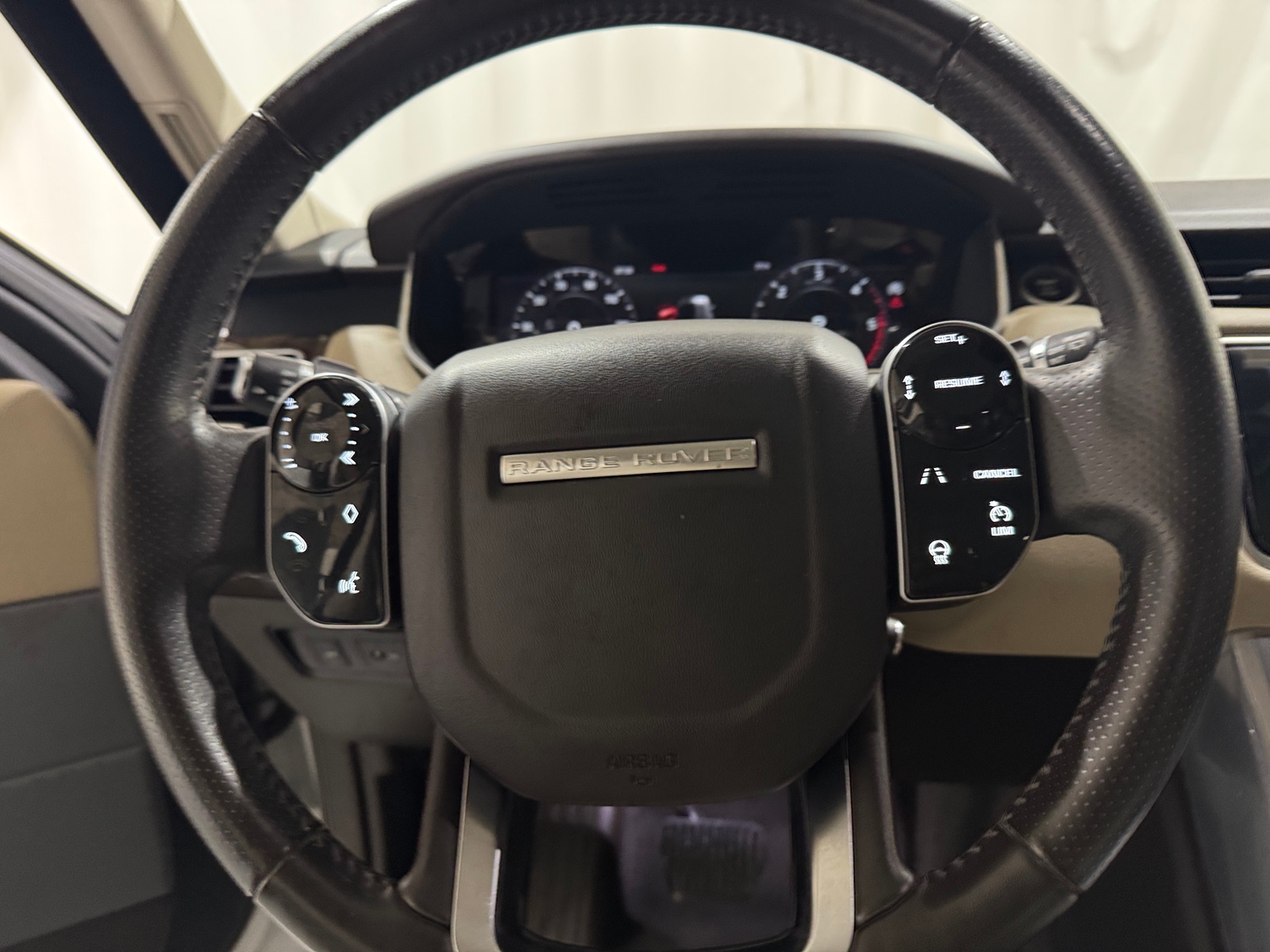 Thumbnail: 2019 Land Rover Range Rover Sport - 4