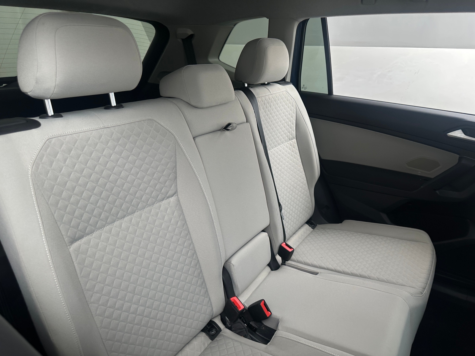 Thumbnail: 2019 Volkswagen Tiguan - 6
