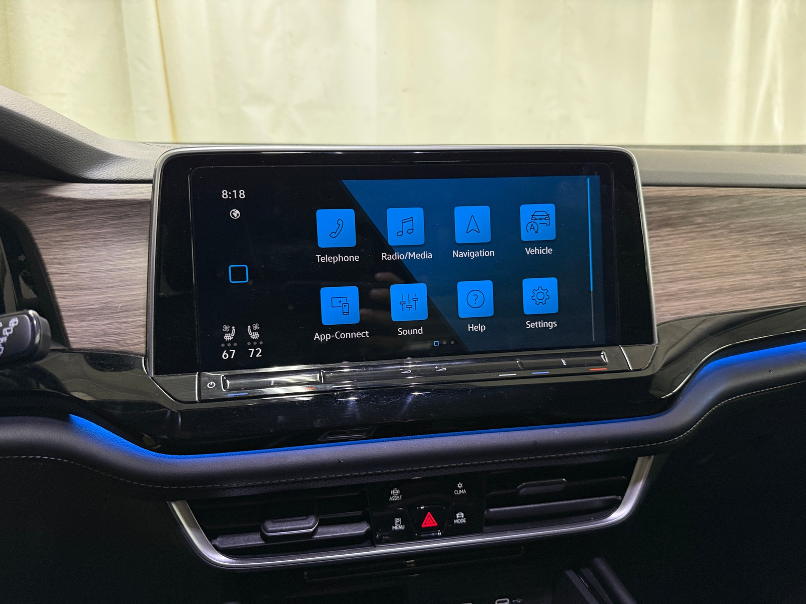 Thumbnail: 2024 Volkswagen Atlas - 3