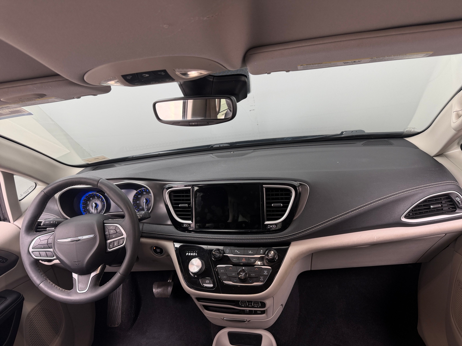 Thumbnail: 2022 Chrysler Pacifica - 2
