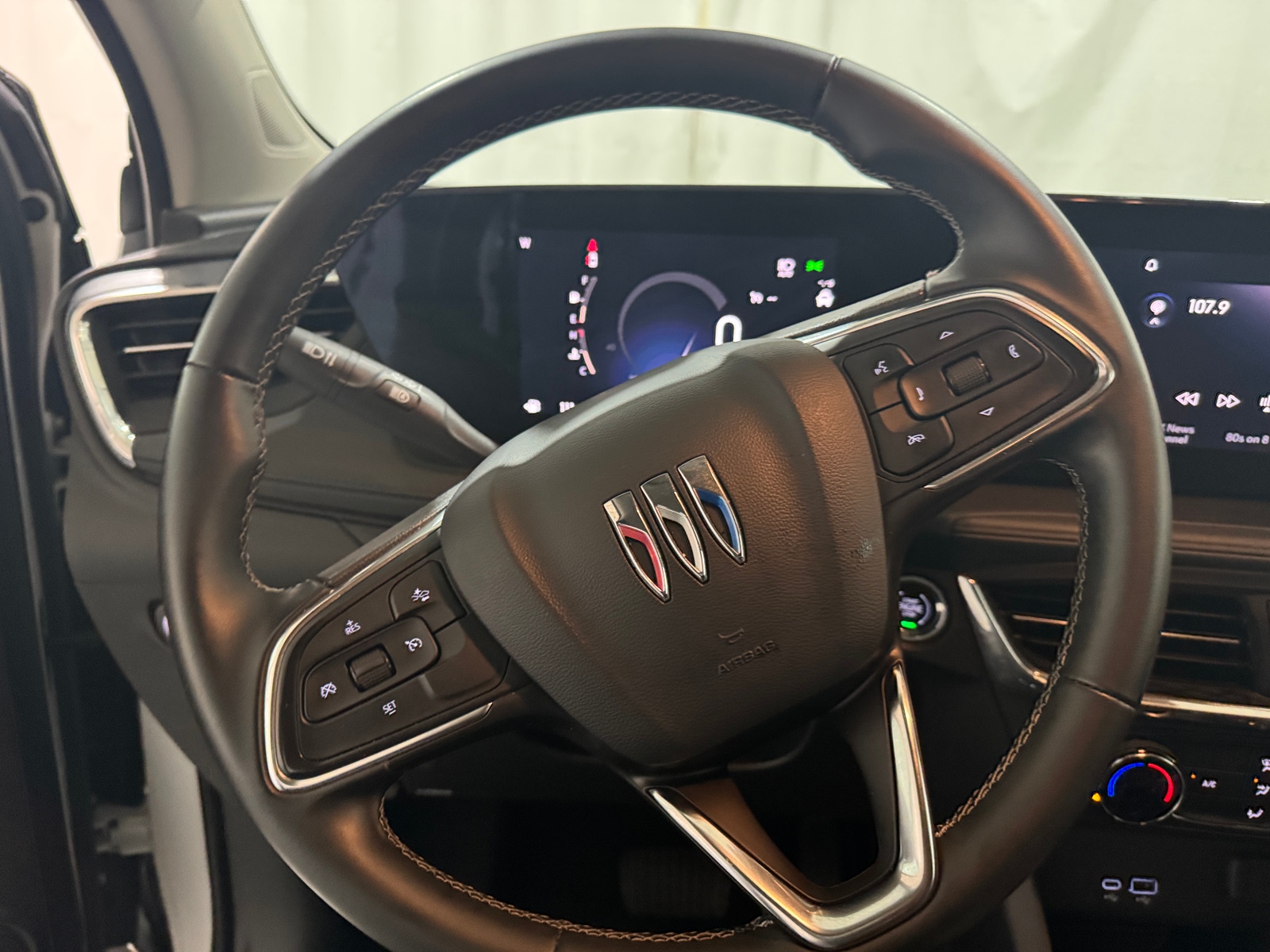 Thumbnail: 2025 Buick Encore GX - 5