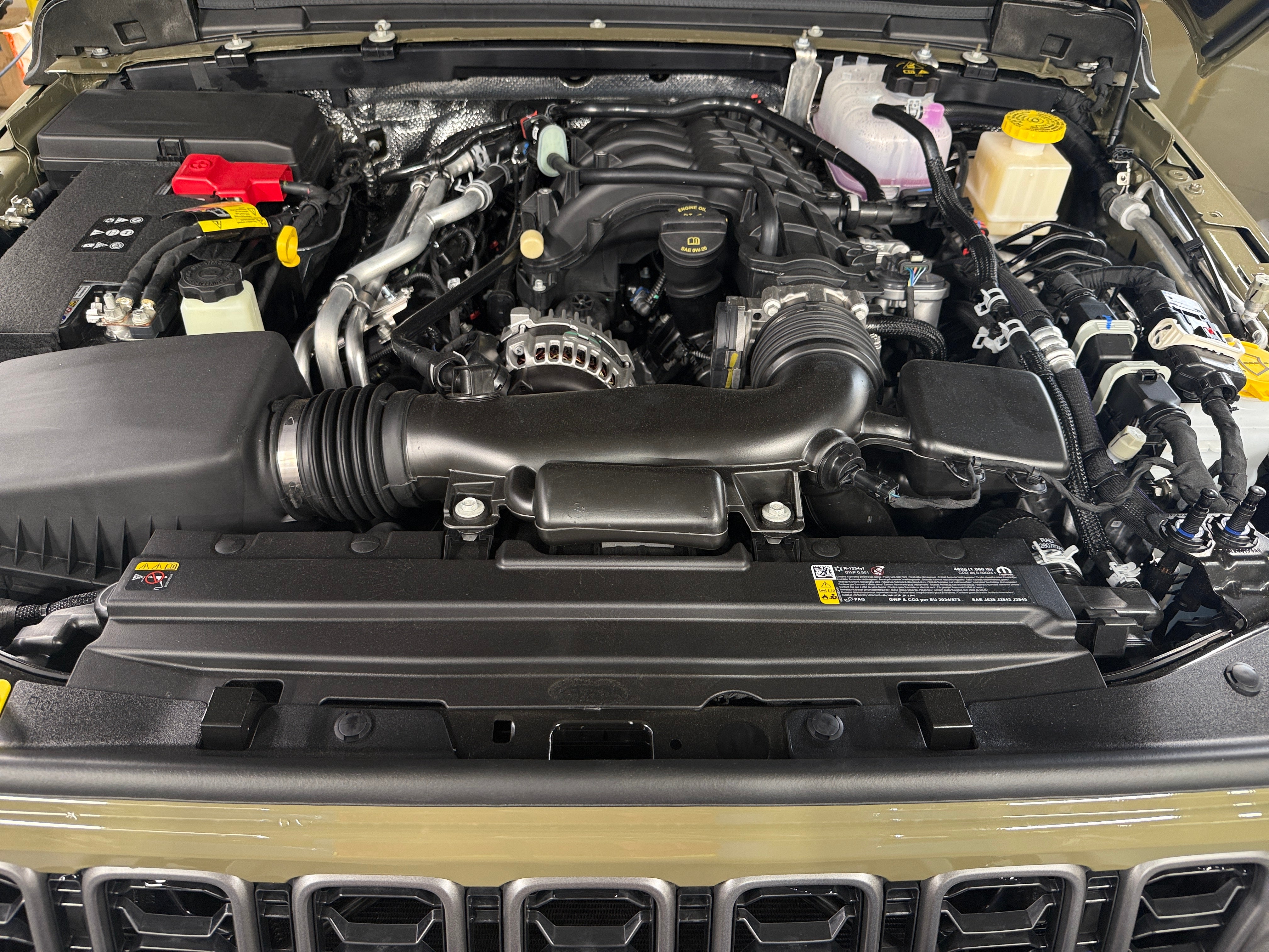 2026 Jeep Gladiator Sahara Auto's photo