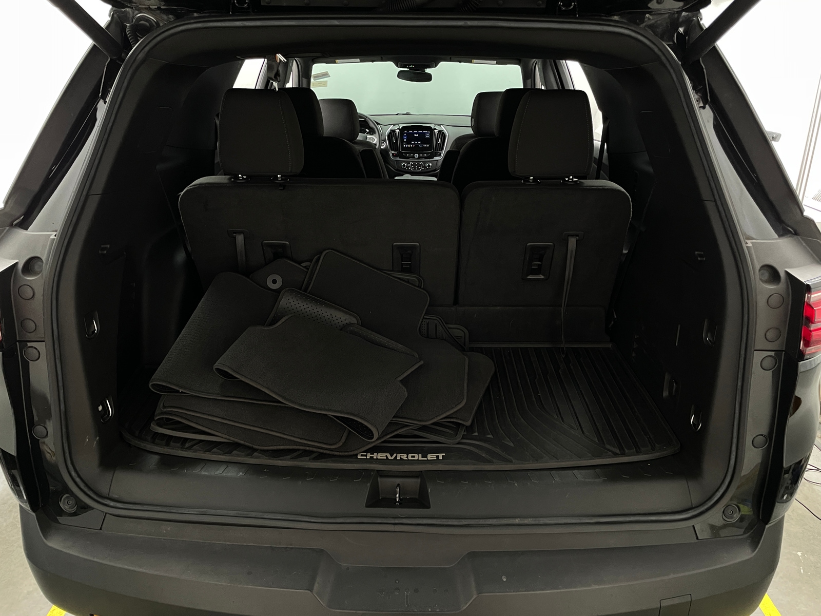 Thumbnail: 2023 Chevrolet Traverse - 7