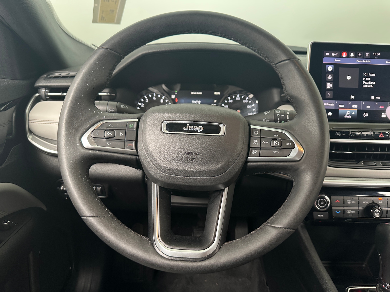 Thumbnail: 2025 Jeep Compass - 5