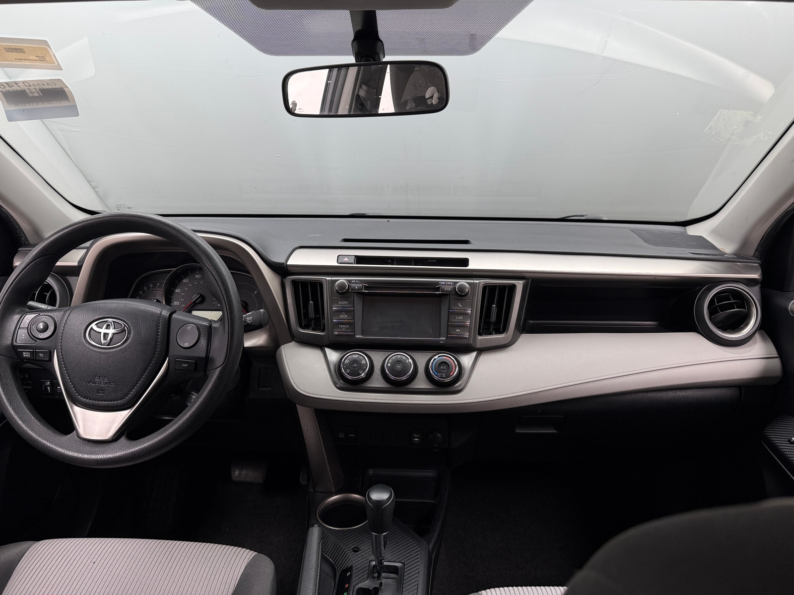 Thumbnail: 2013 Toyota RAV4 - 3