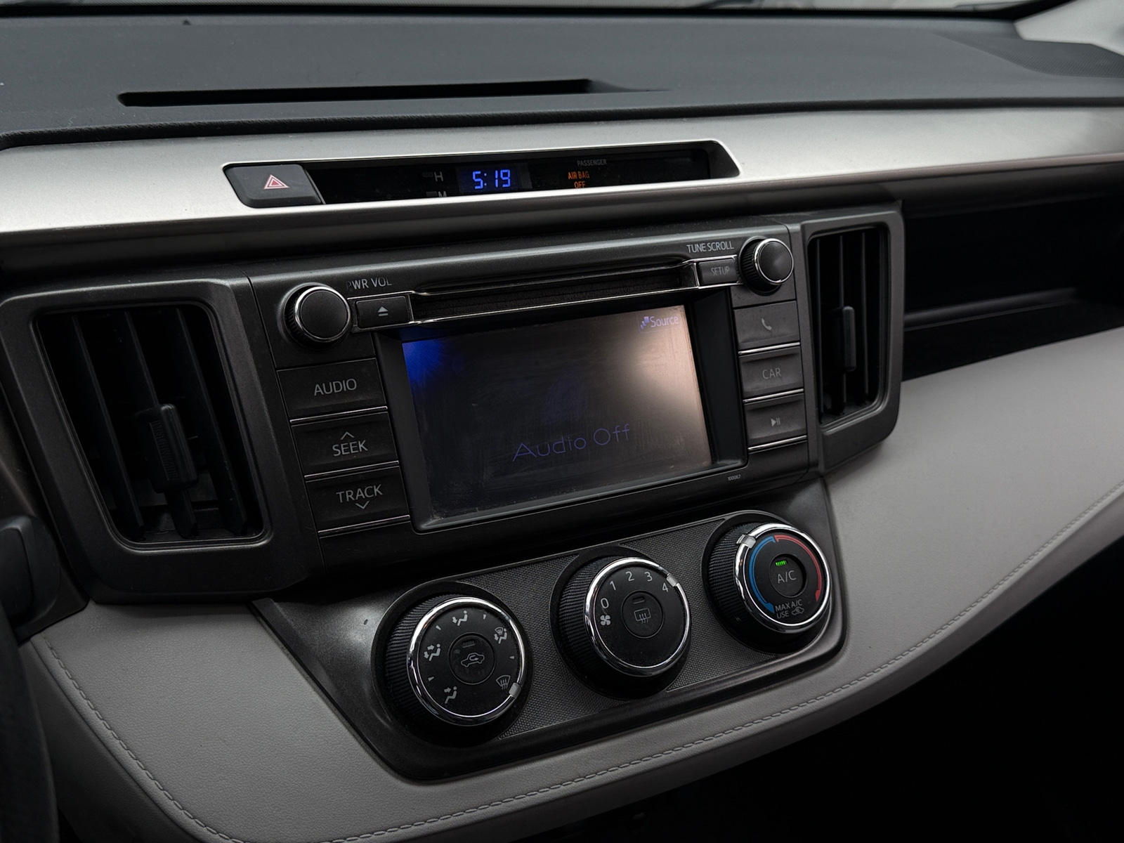 Thumbnail: 2013 Toyota RAV4 - 4