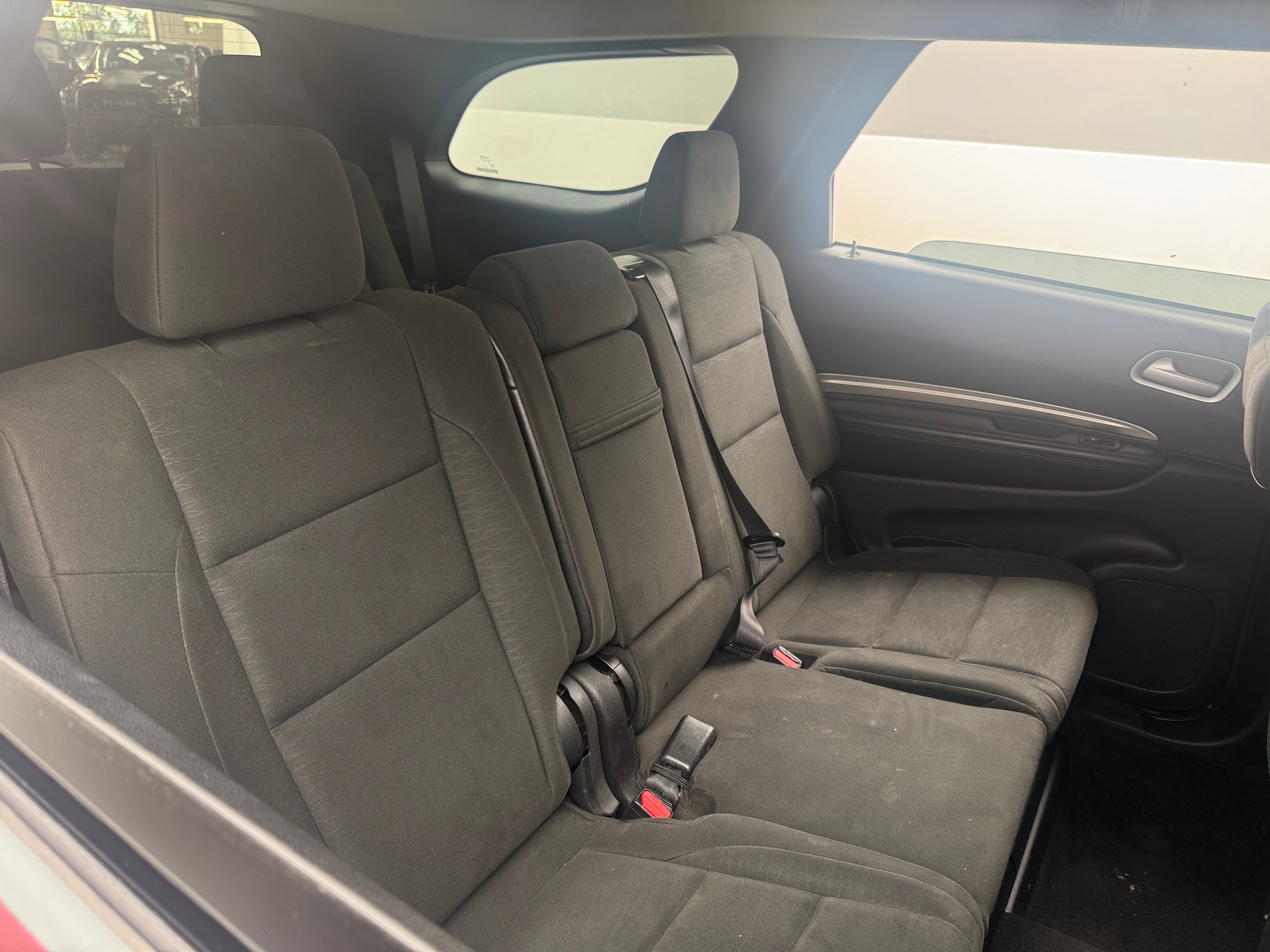 2019 Dodge Durango SXT - Photo 2