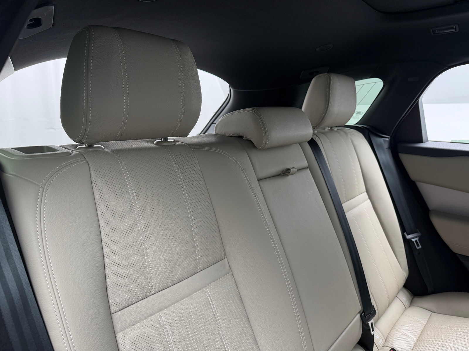 Thumbnail: 2021 Land Rover Range Rover Velar - 5