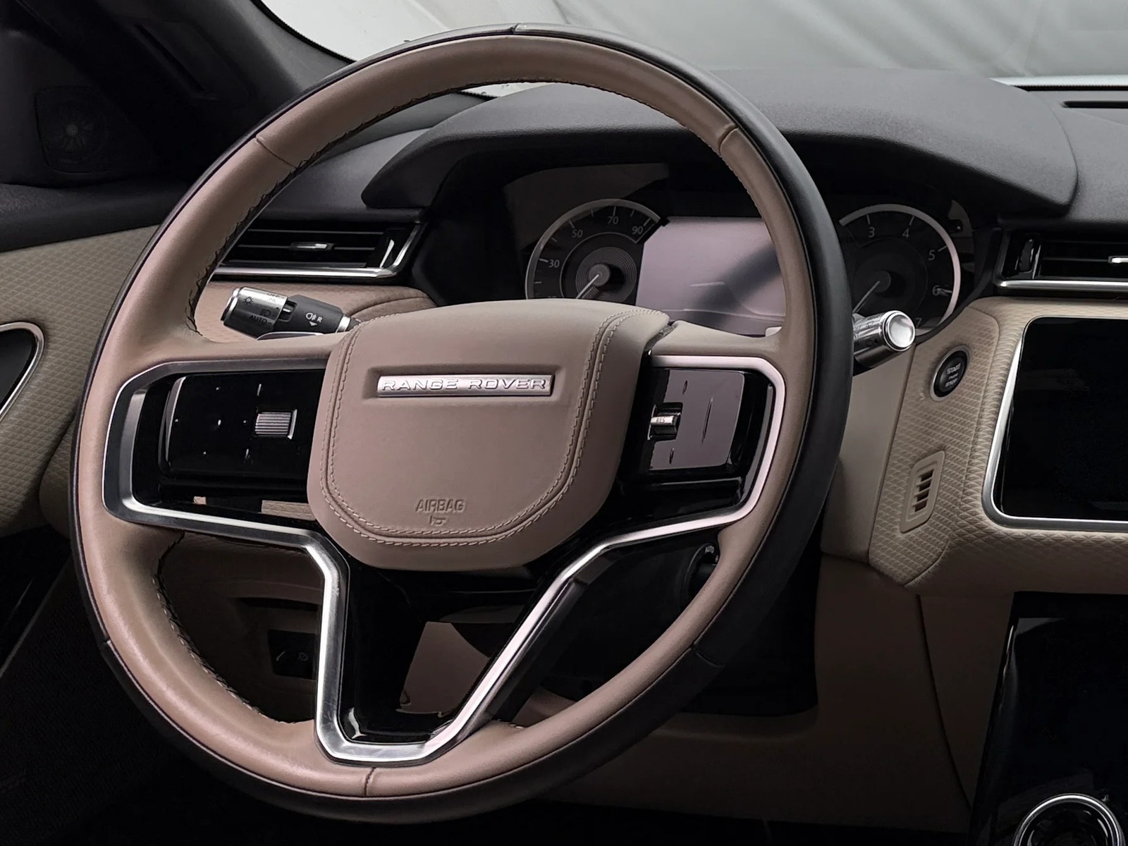 Thumbnail: 2021 Land Rover Range Rover Velar - 4