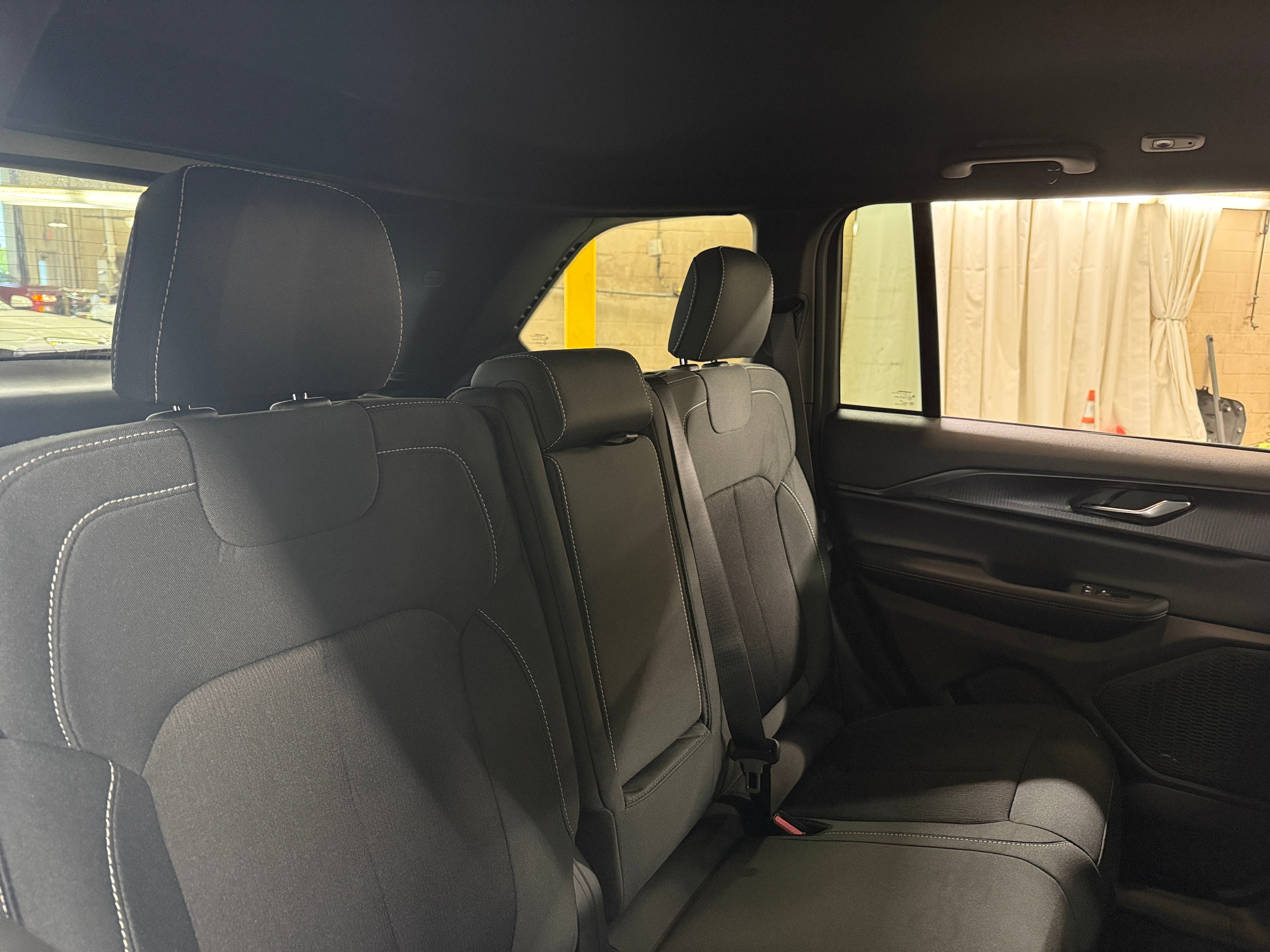 2026 Jeep Grand Cherokee Laredo 4x4's photo