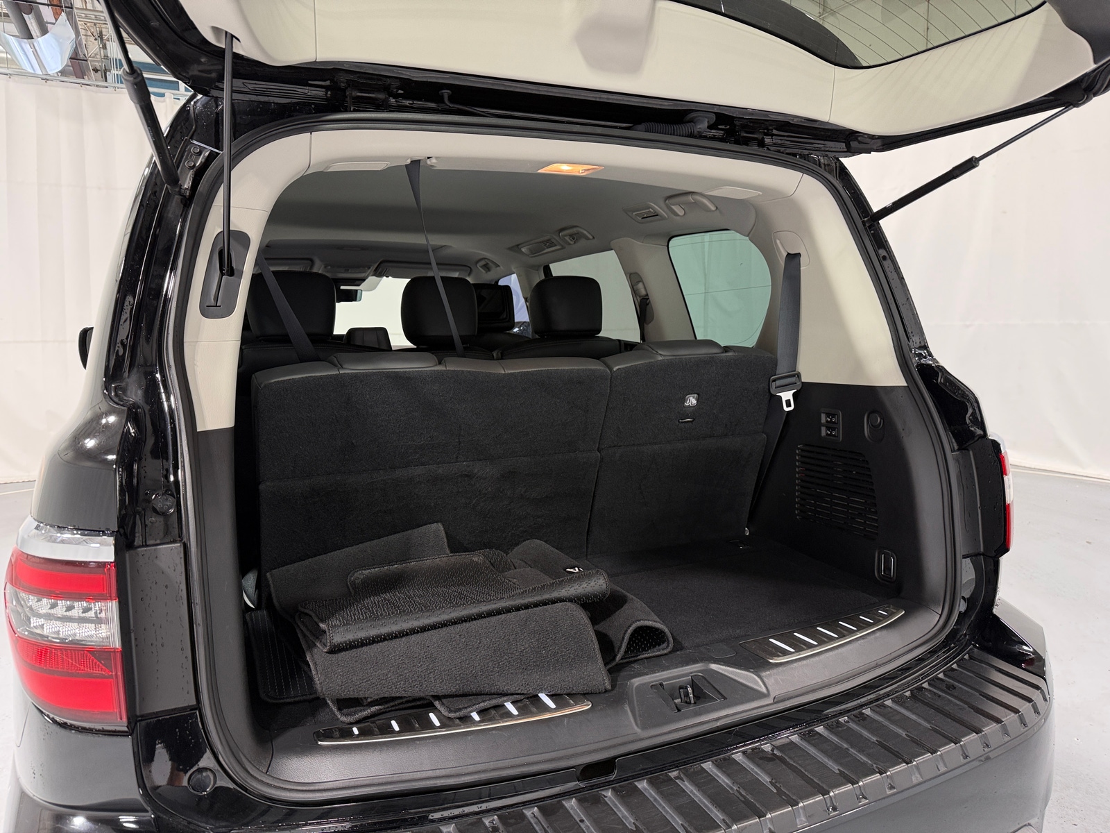 Thumbnail: 2023 Nissan Armada - 6