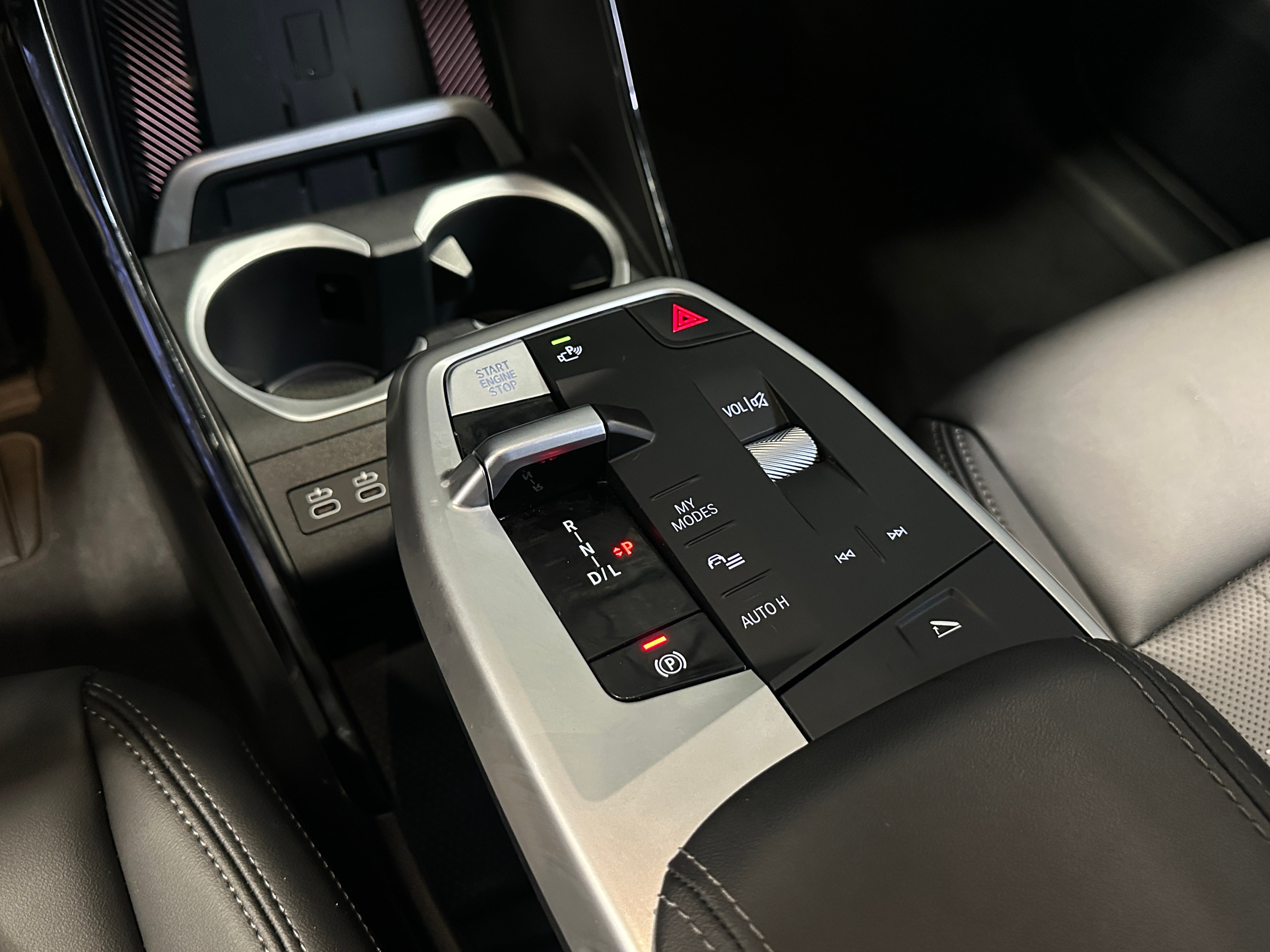 2026 BMW X1 28i - Photo 8