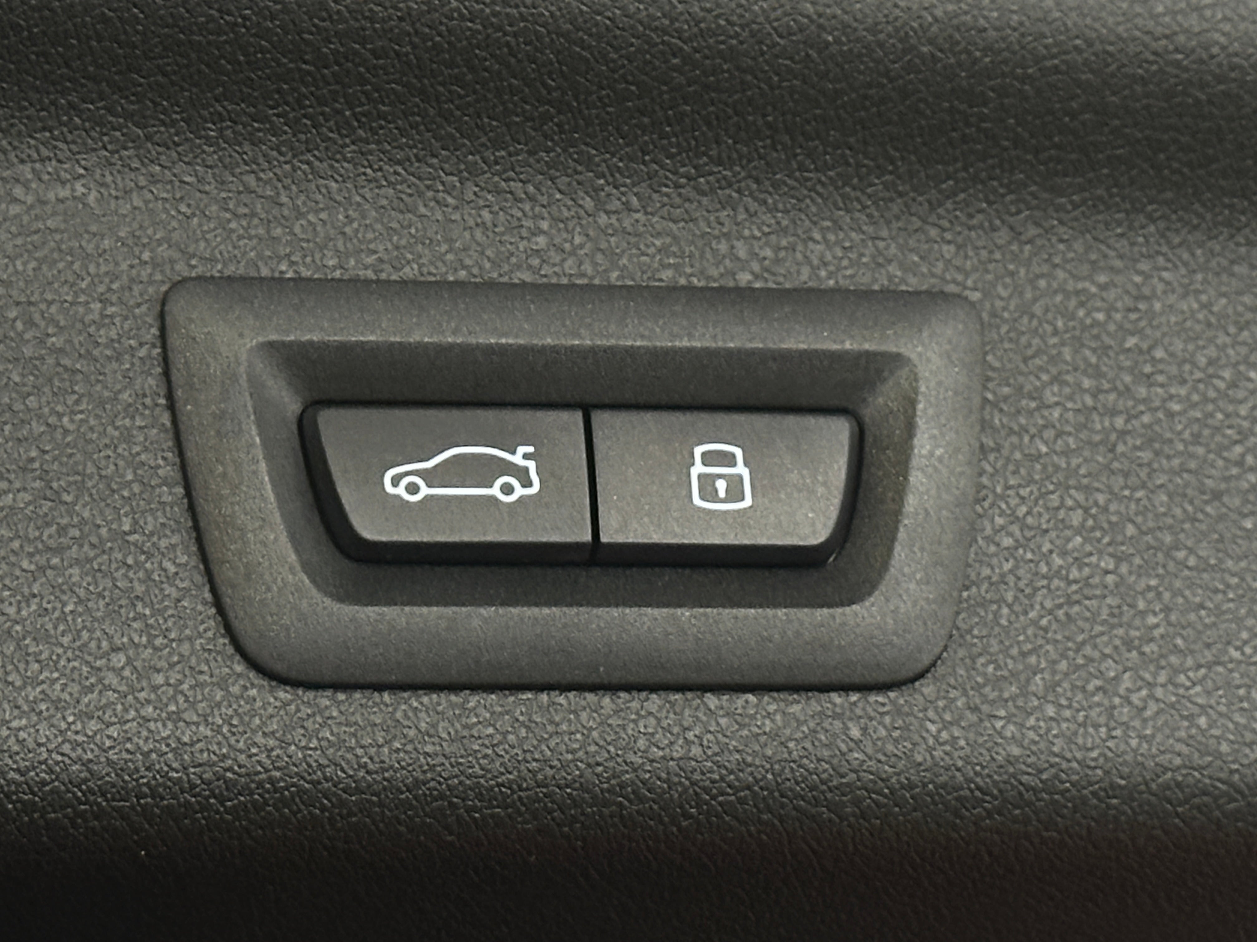 2026 BMW X1 28i - Photo 19