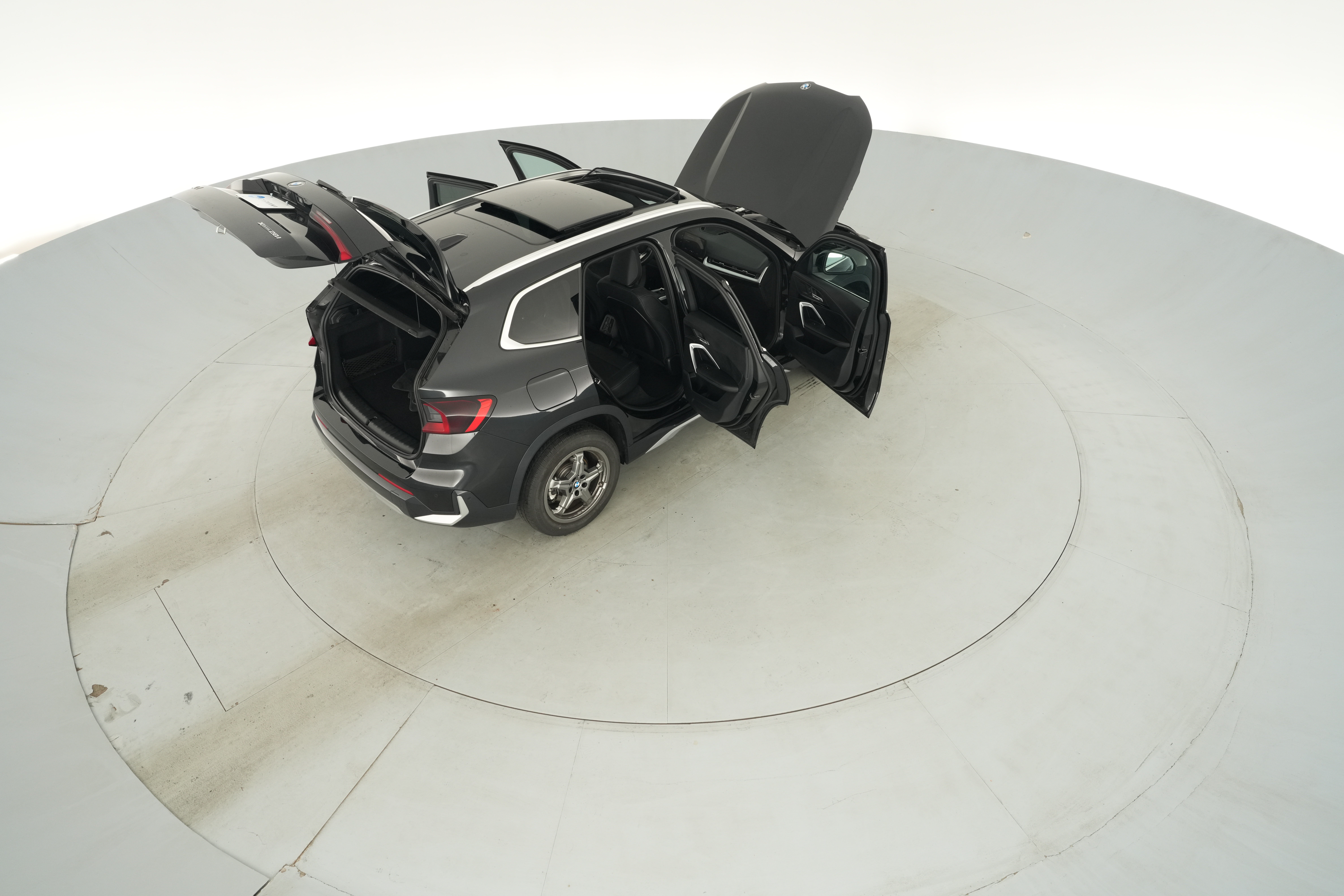 2026 BMW X1 28i - Photo 52