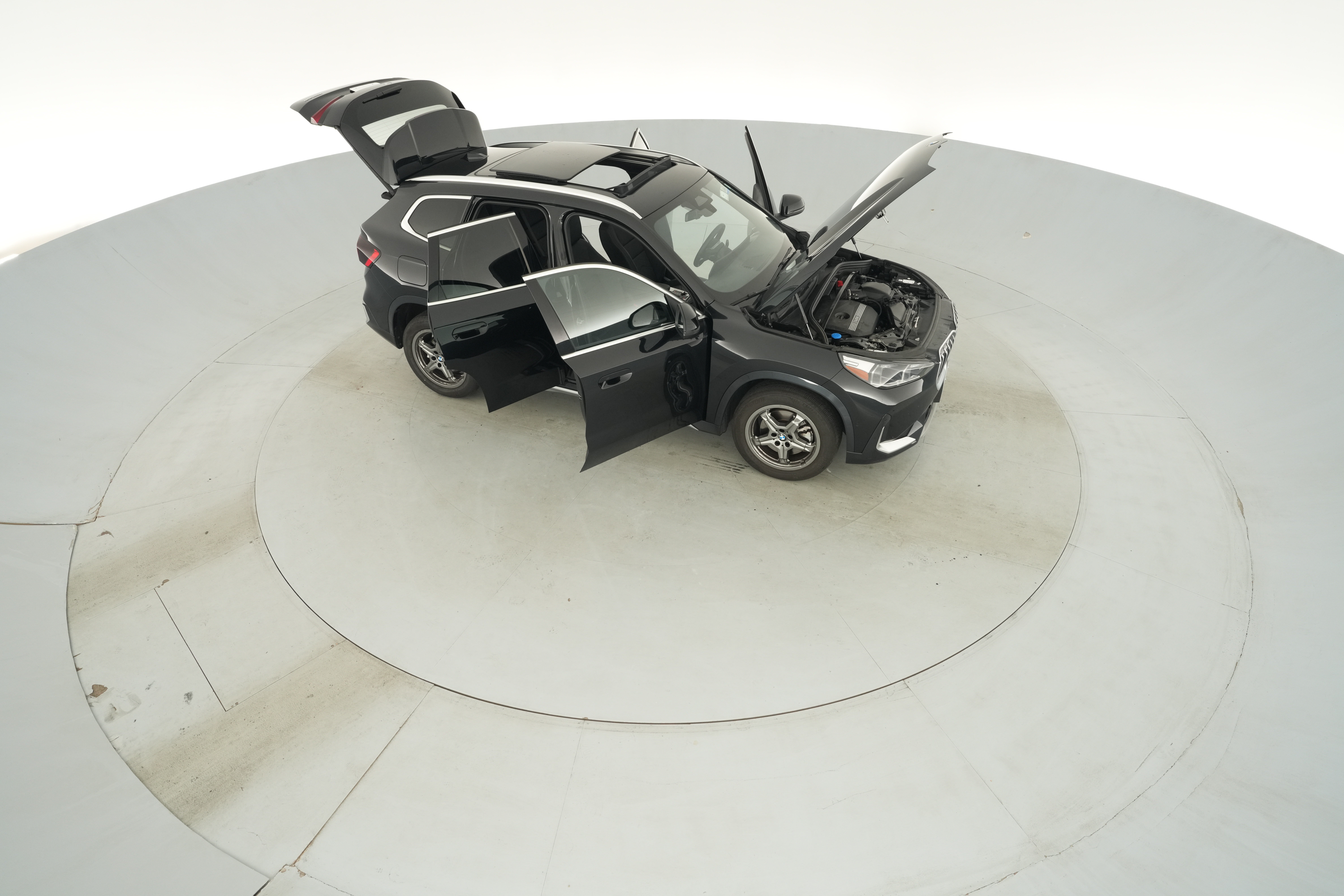 2026 BMW X1 28i - Photo 55