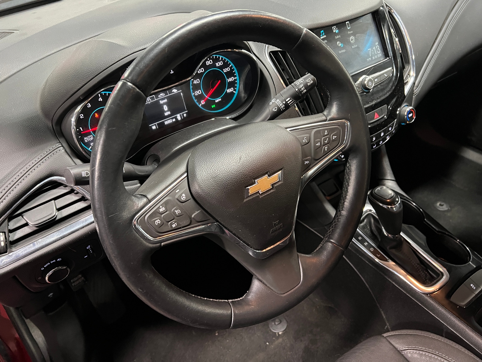 Thumbnail: 2017 Chevrolet Cruze - 4