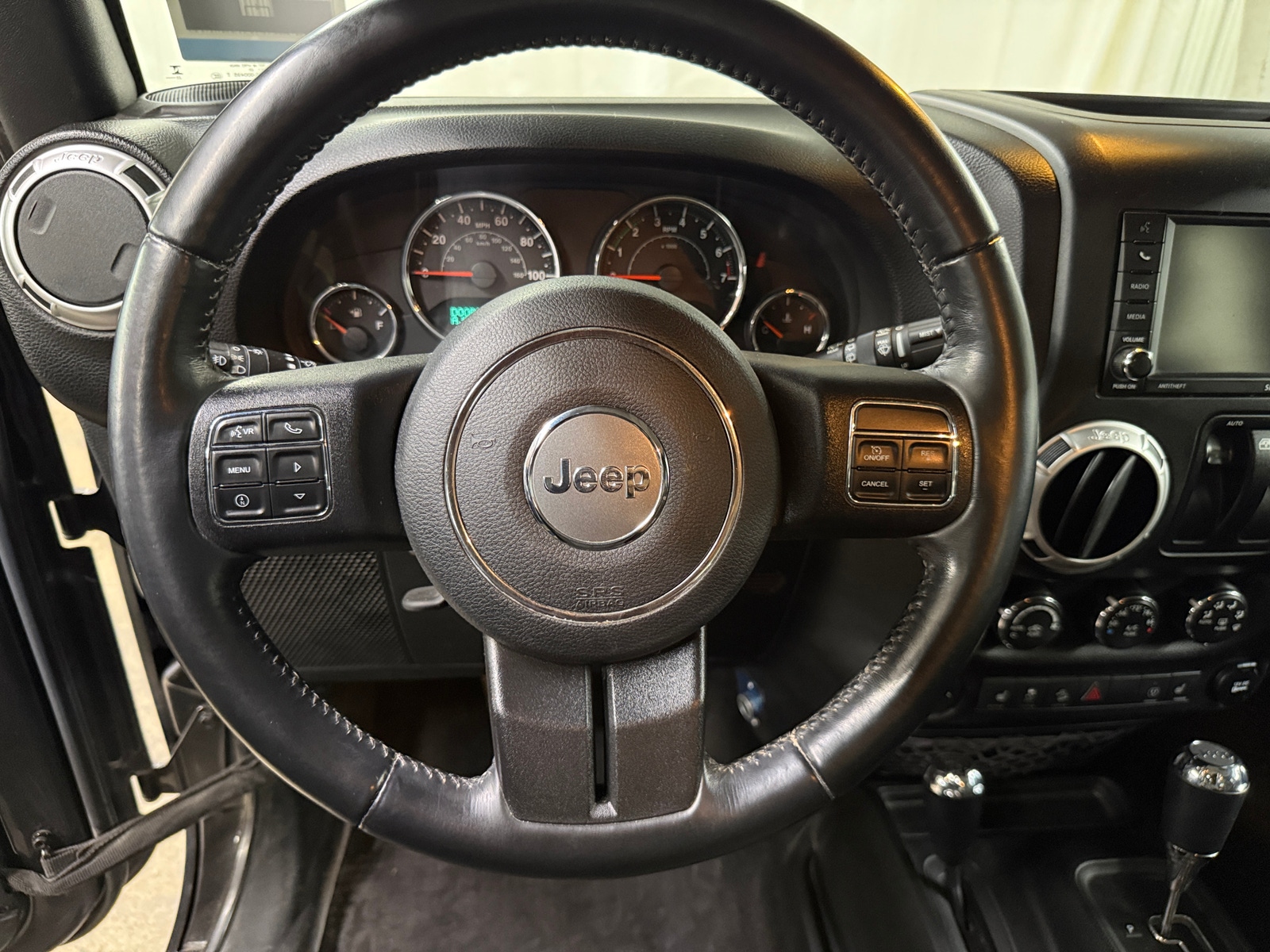 Thumbnail: 2017 Jeep Wrangler - 5