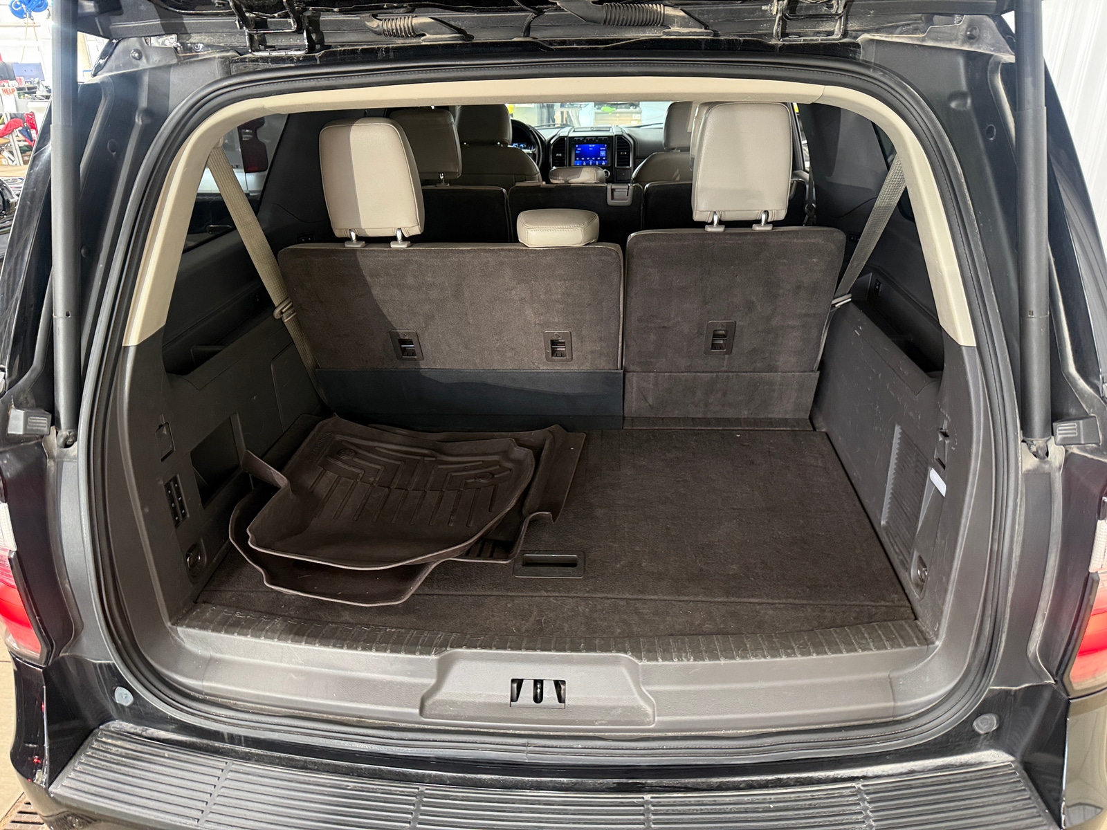 Thumbnail: 2021 Ford Expedition MAX - 6