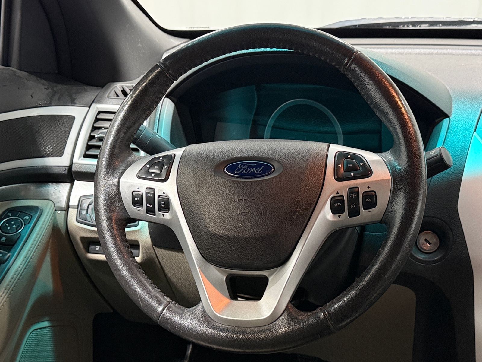 Thumbnail: 2014 Ford Explorer - 4