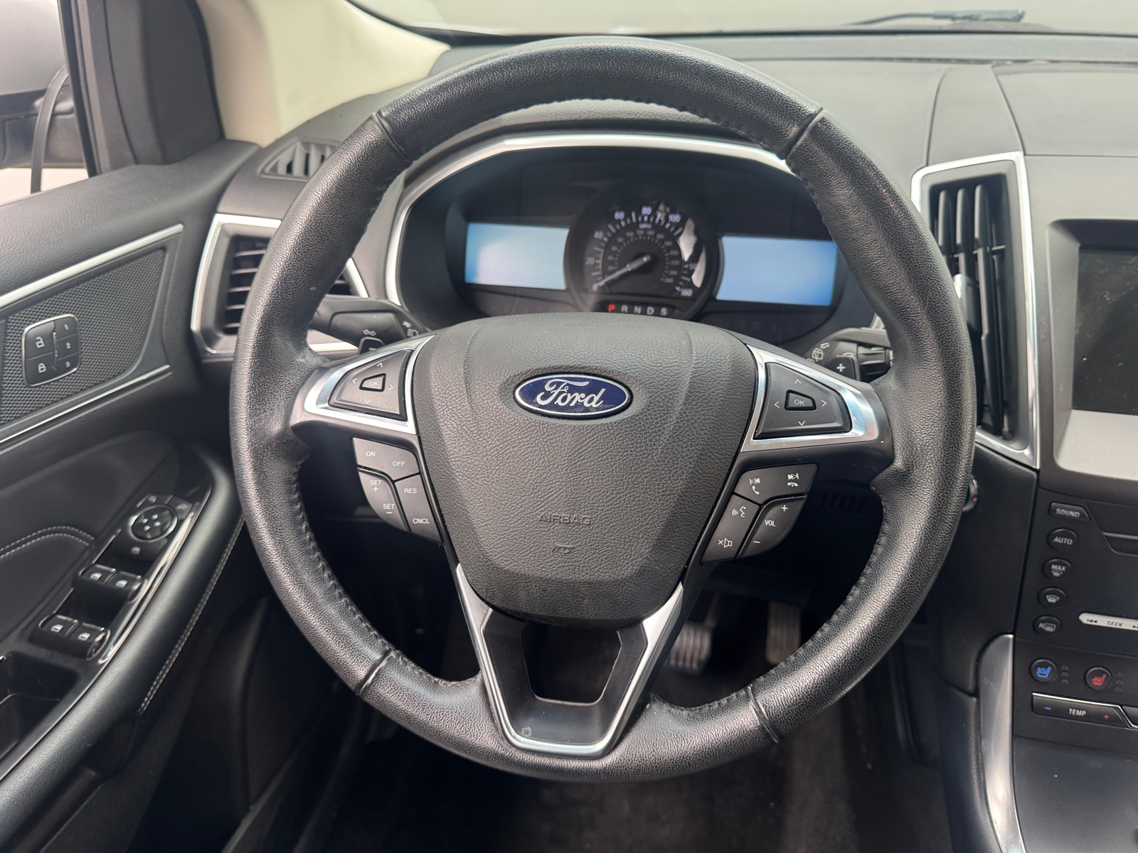 Thumbnail: 2018 Ford Edge - 4