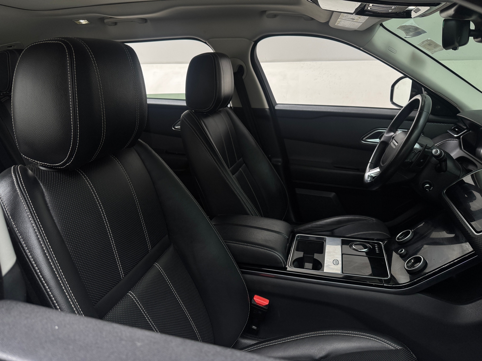 Thumbnail: 2020 Land Rover Range Rover Velar - 2
