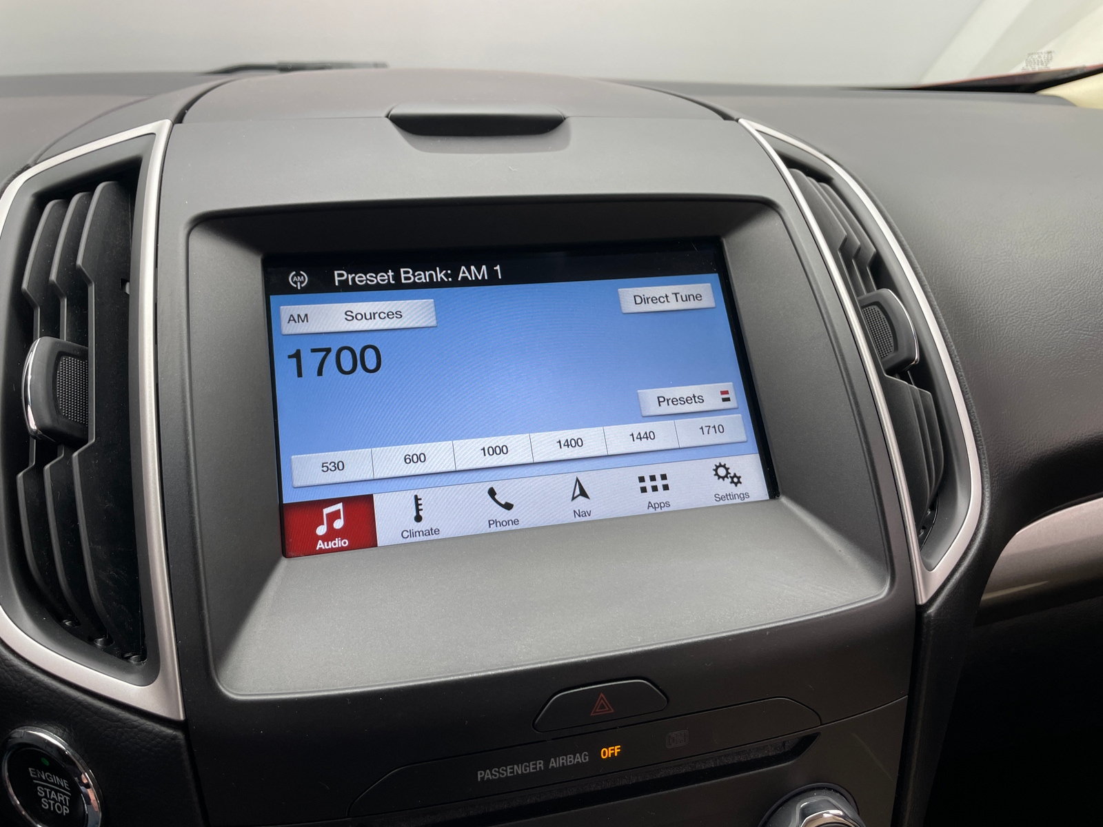 Thumbnail: 2017 Ford Edge - 4
