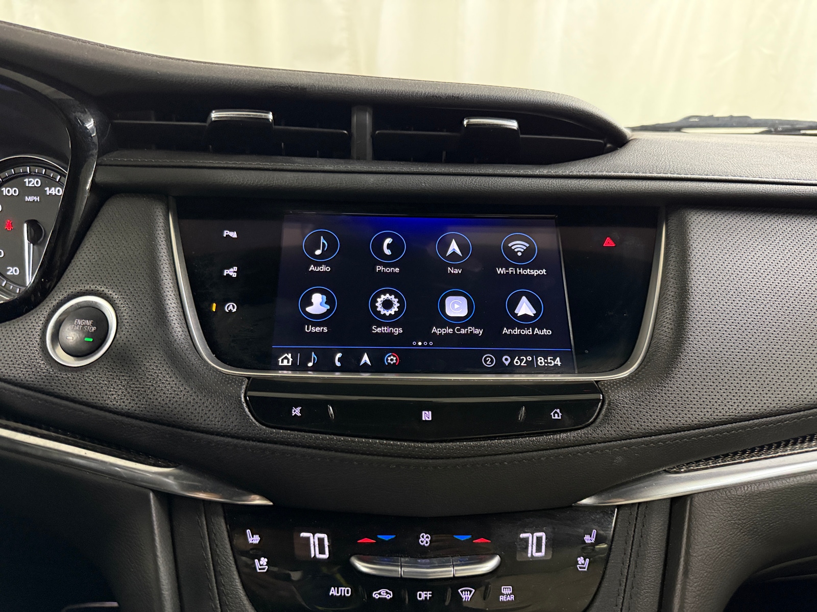 Thumbnail: 2020 Cadillac XT5 - 3