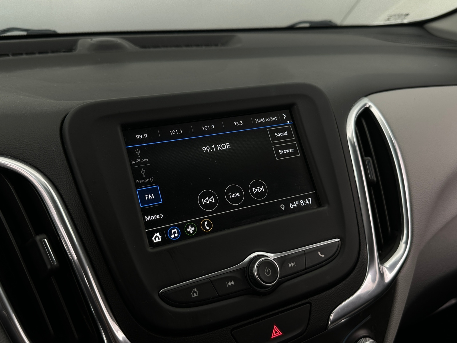 Thumbnail: 2019 Chevrolet Equinox - 4