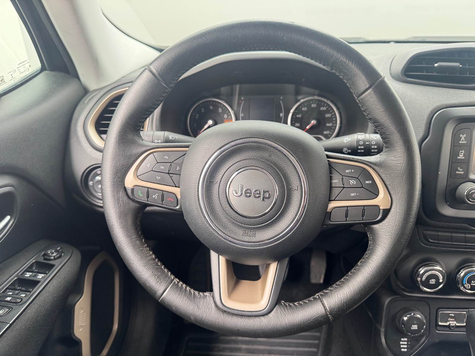 Thumbnail: 2015 Jeep Renegade - 5