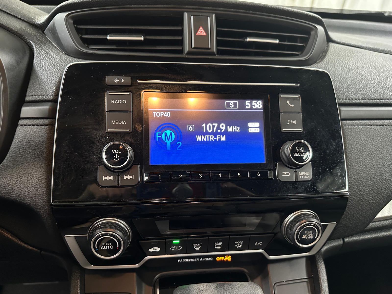 Thumbnail: 2017 Honda CR-V - 4