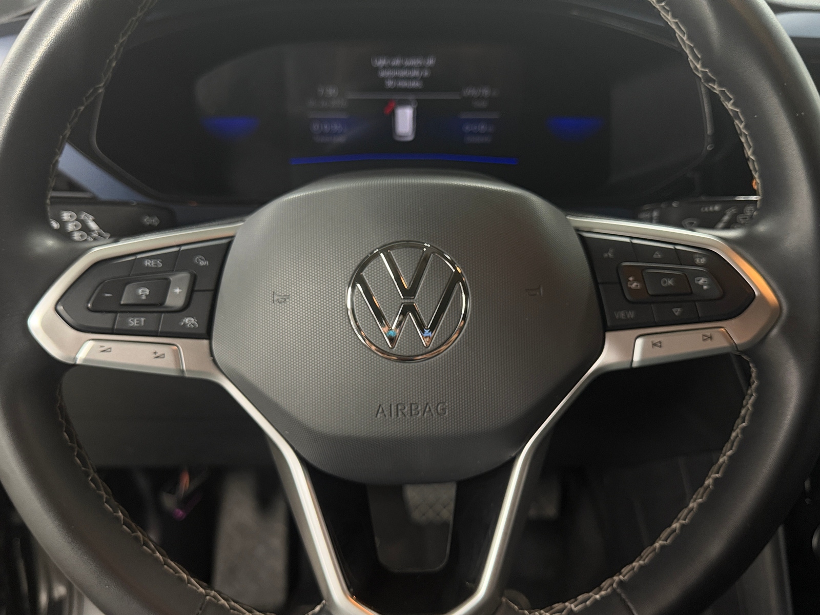 Thumbnail: 2024 Volkswagen Taos - 4