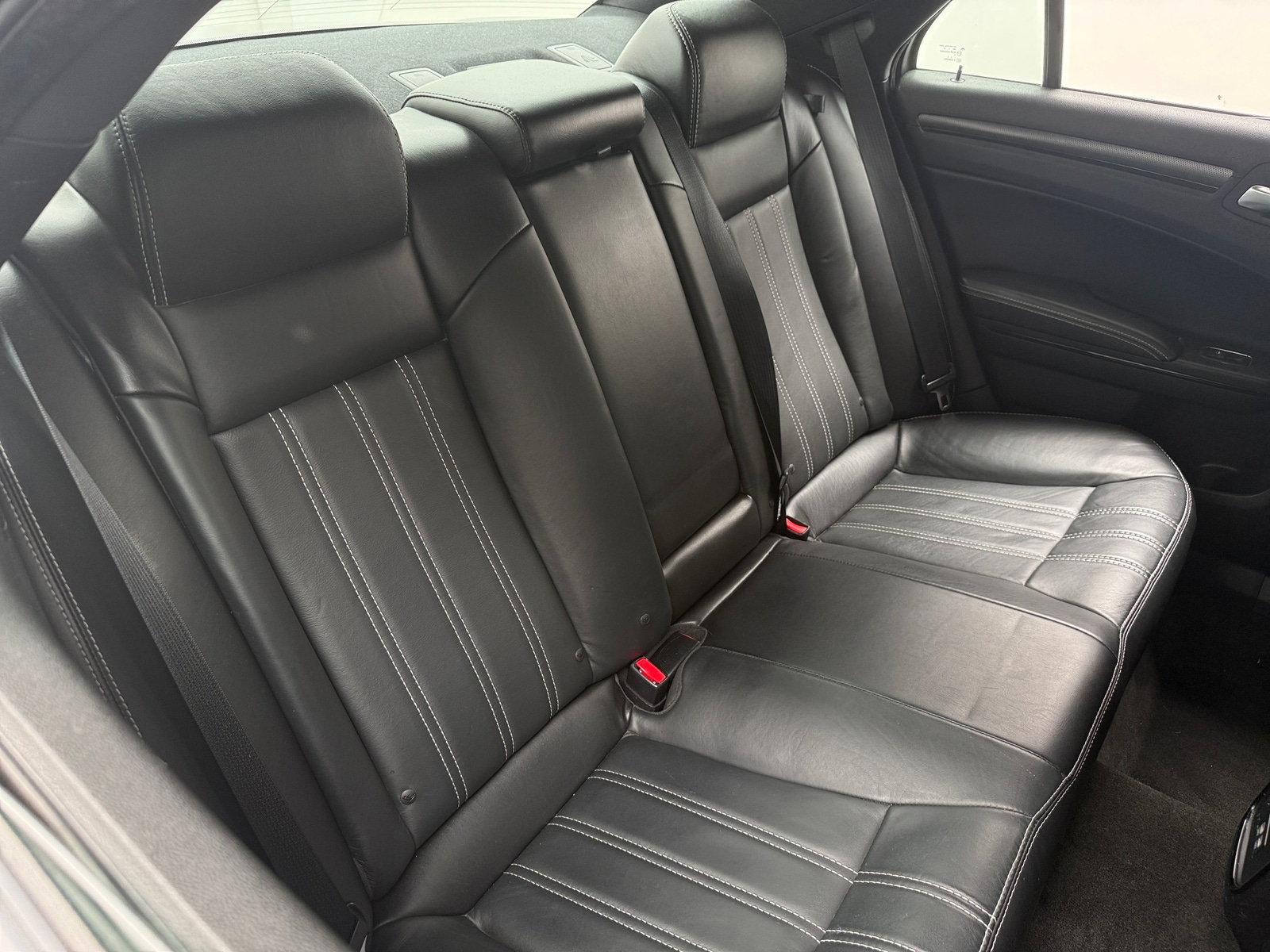 Thumbnail: 2016 Chrysler 300 - 5