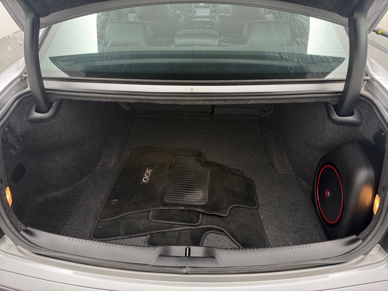 Thumbnail: 2016 Chrysler 300 - 6