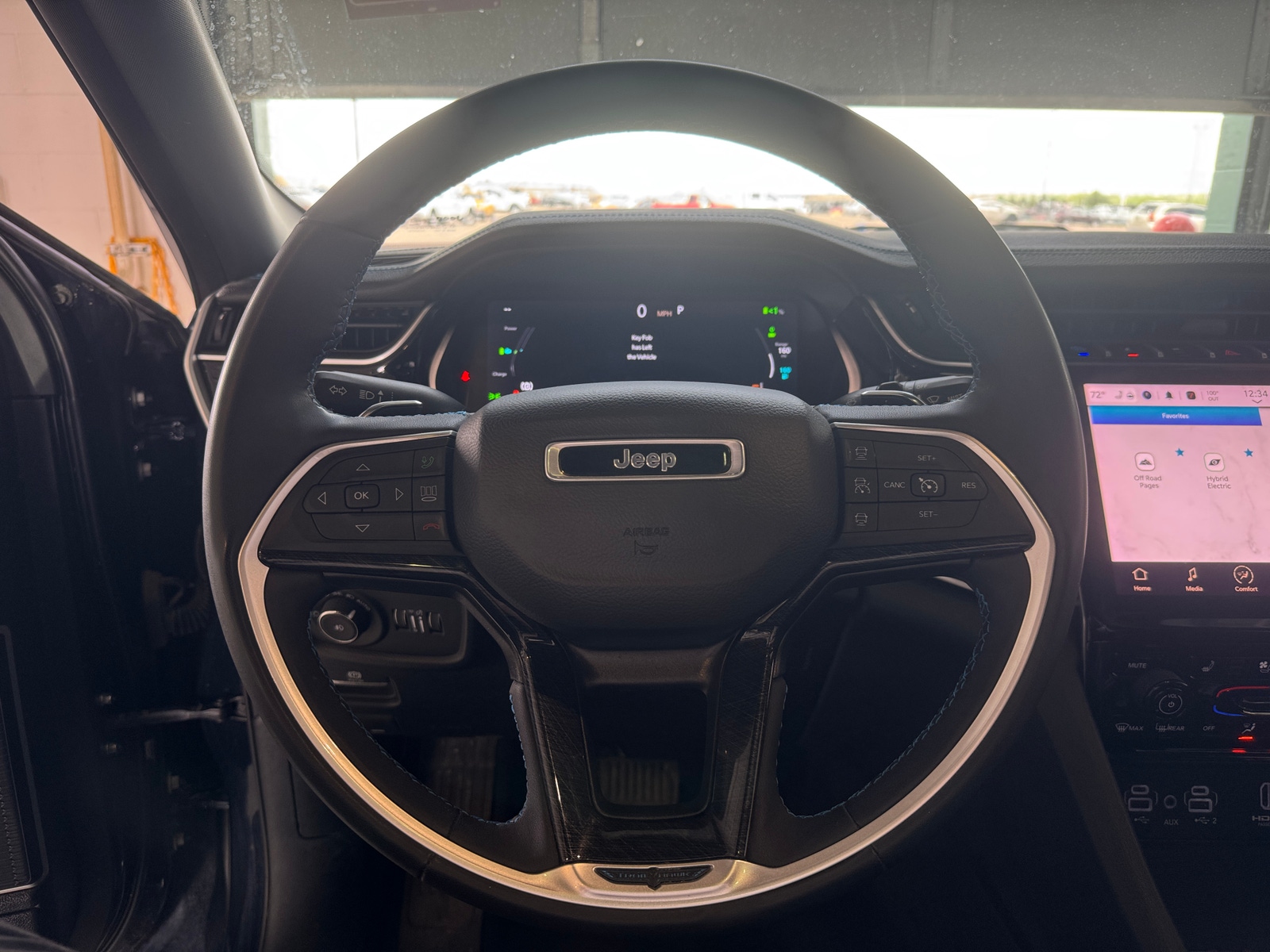 Thumbnail: 2024 Jeep Grand Cherokee - 4