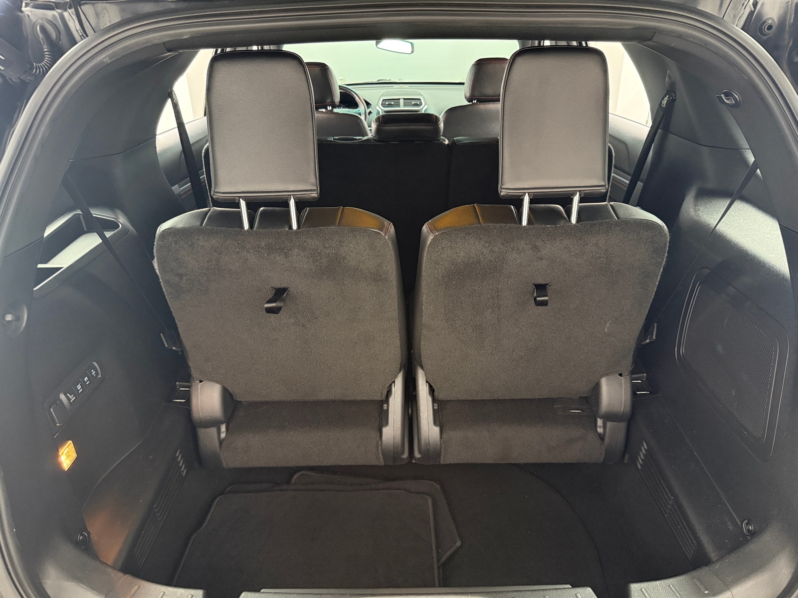 Thumbnail: 2016 Ford Explorer - 6