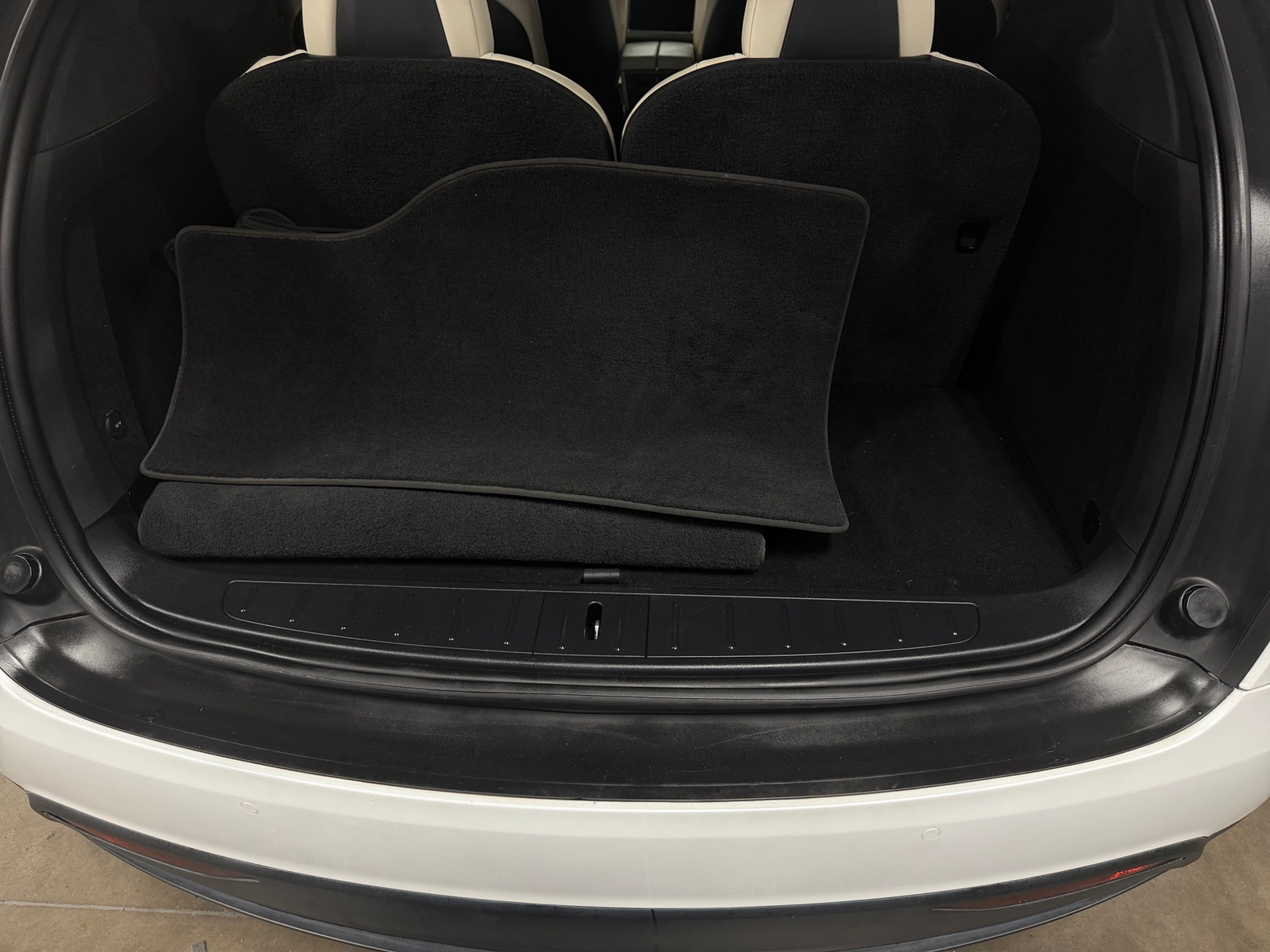 Thumbnail: 2019 Tesla Model X - 6