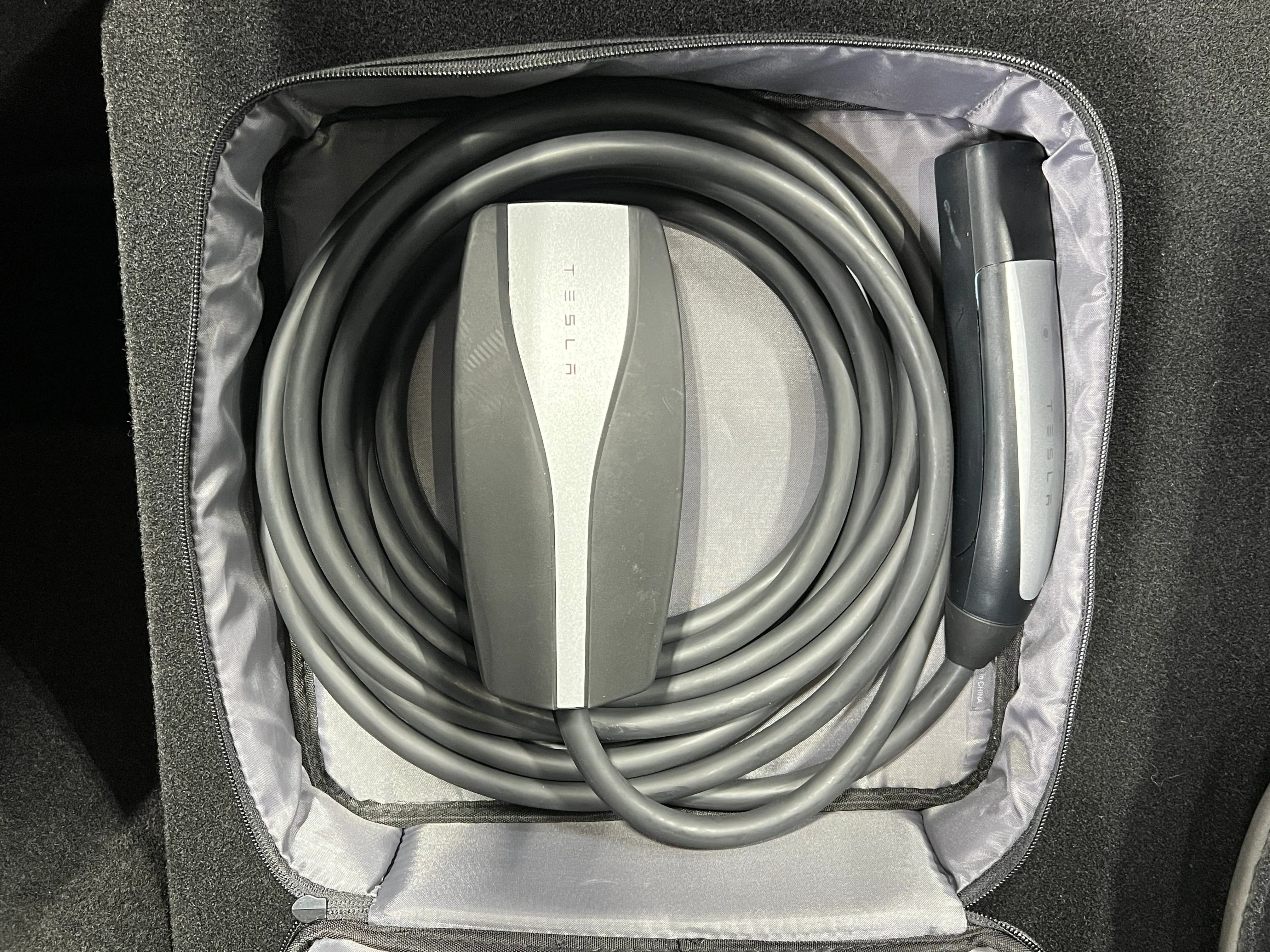 Used 2019 Tesla Model X Long Range with VIN 5YJXCBE28KF198228 for sale in Oak Creek, WI