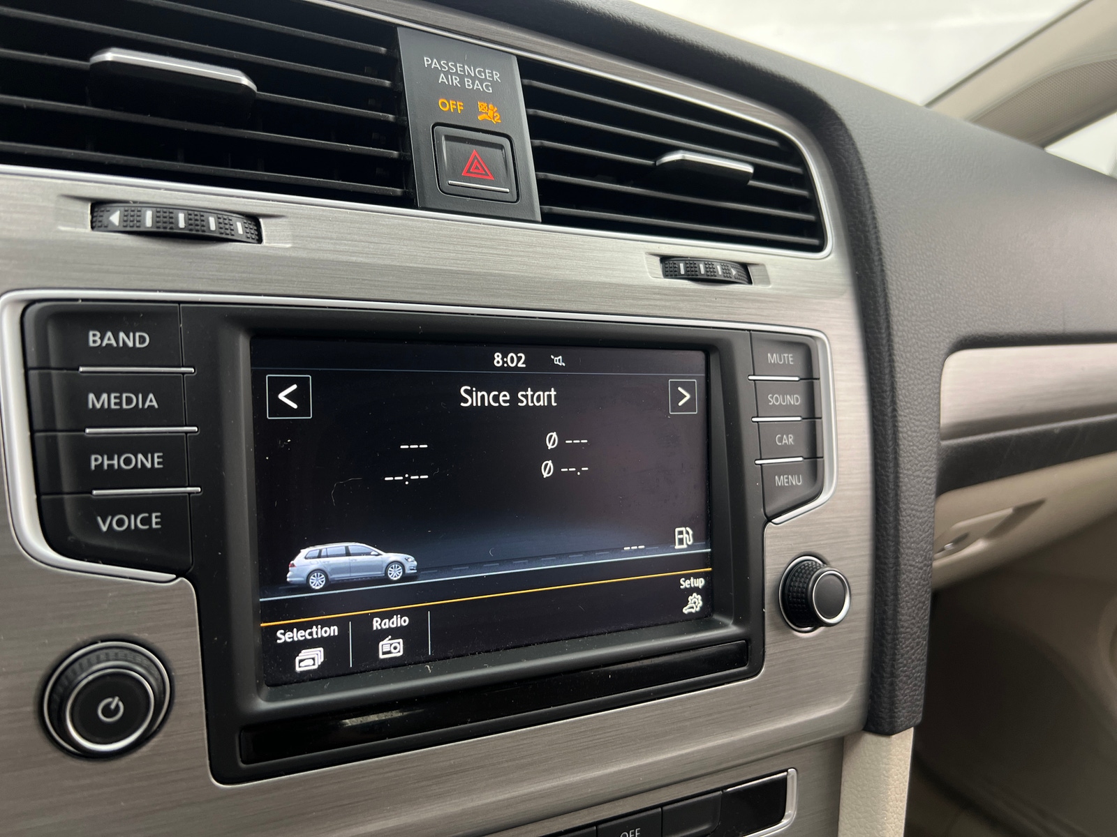 Thumbnail: 2016 Volkswagen e-Golf - 4