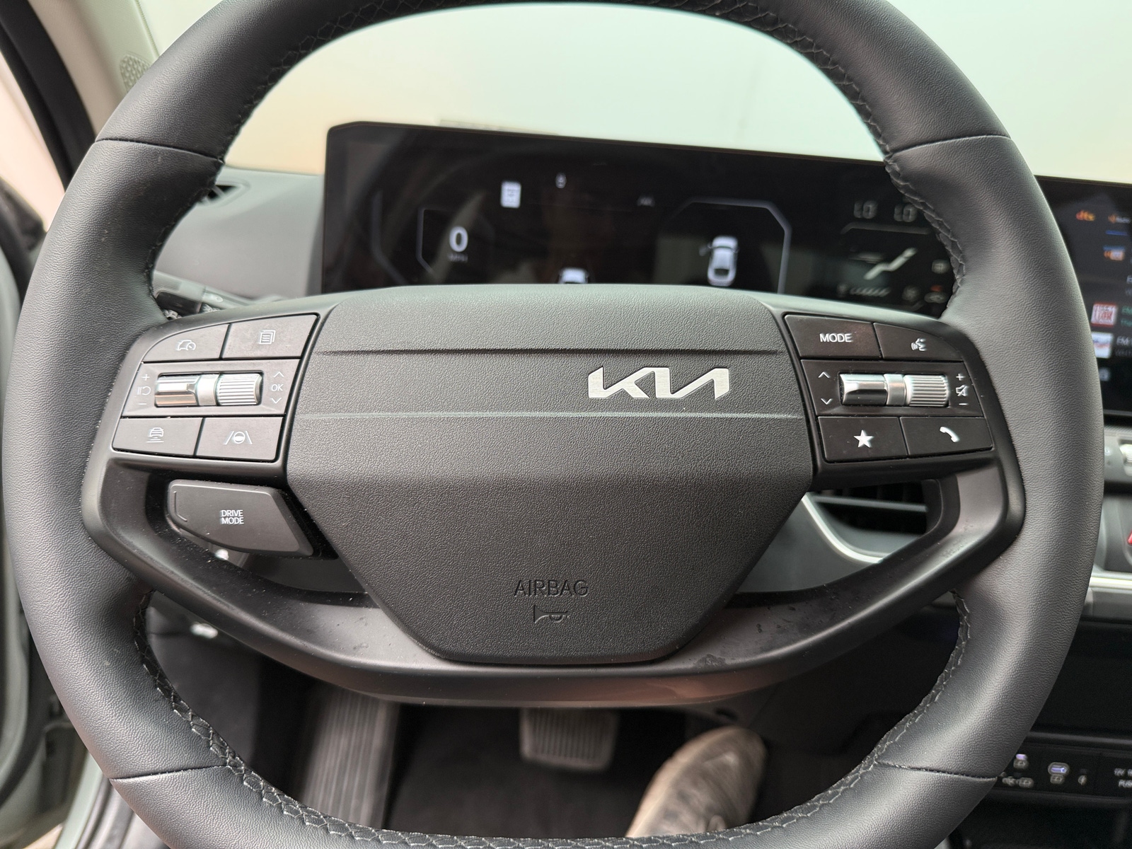 Thumbnail: 2025 Kia K4 - 5