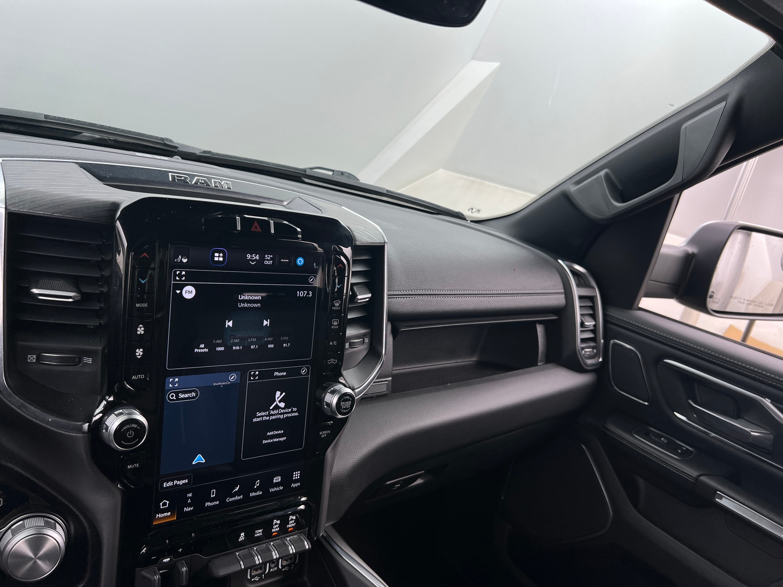 Thumbnail: 2024 RAM 1500 - 3
