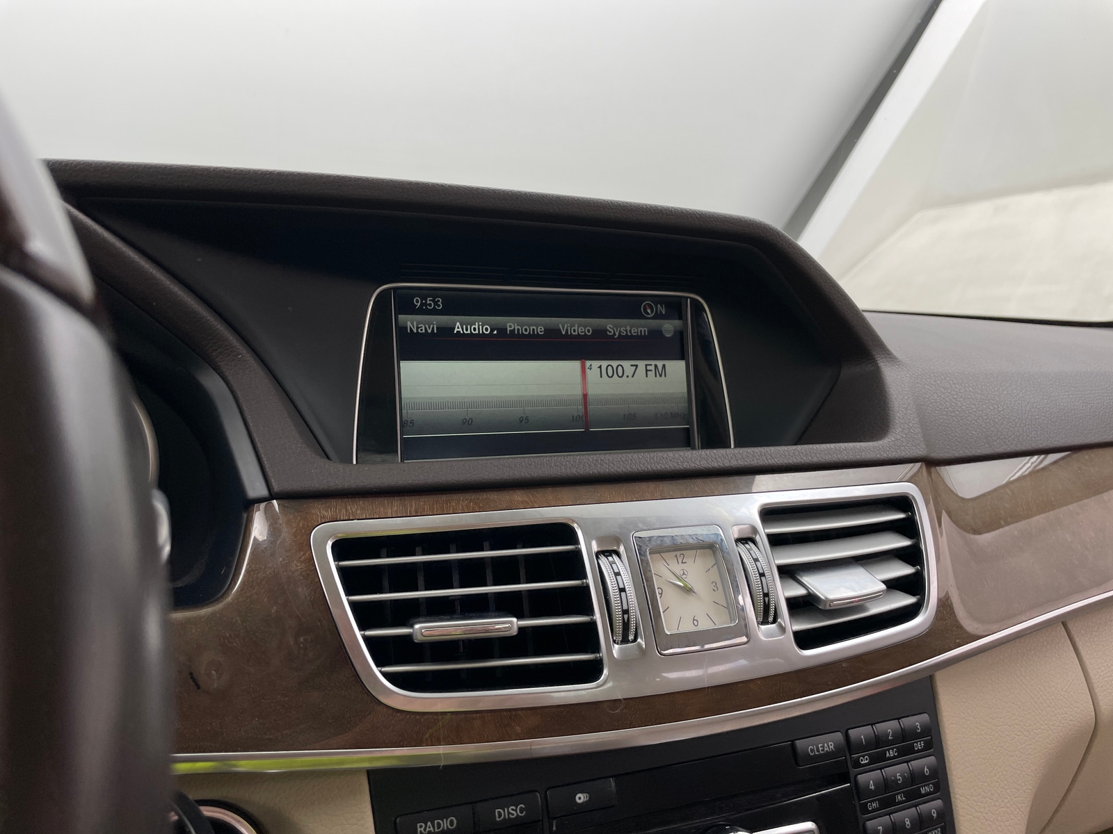 Thumbnail: 2014 Mercedes-Benz E-Class - 3