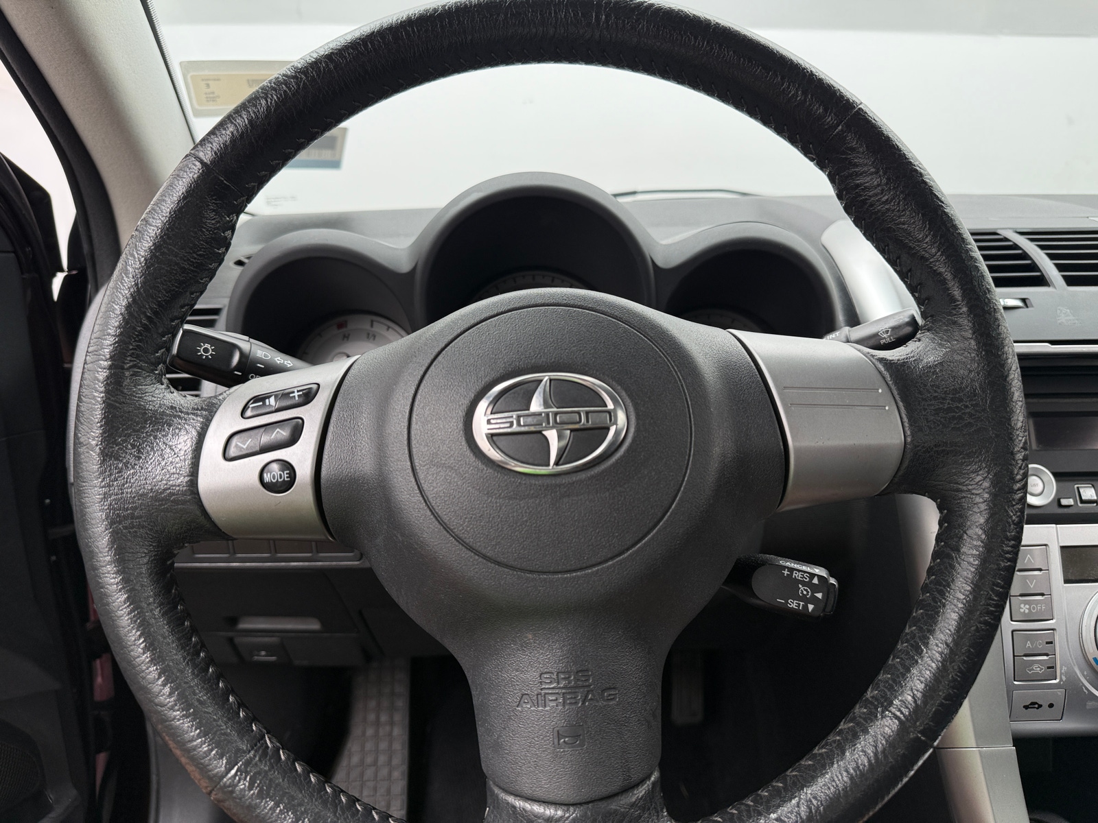 Thumbnail: 2010 Scion tC - 4