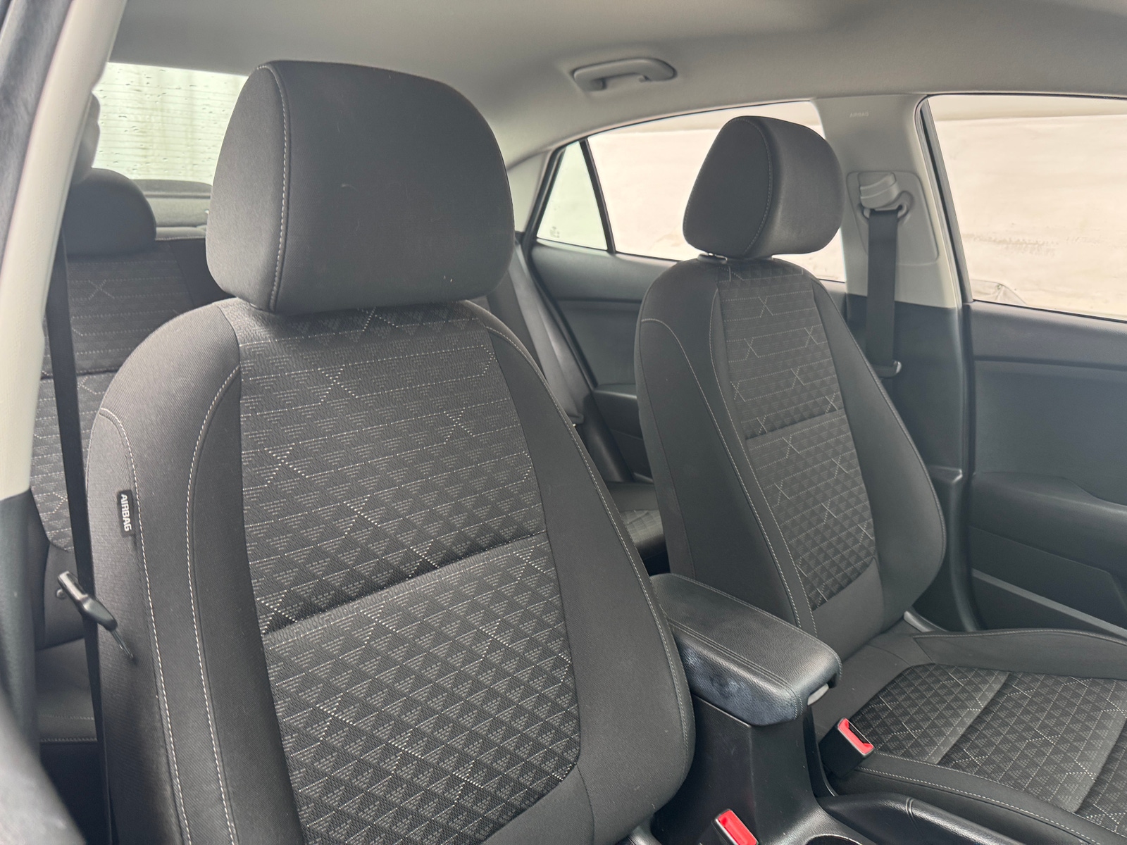 Thumbnail: 2020 Kia Rio - 2