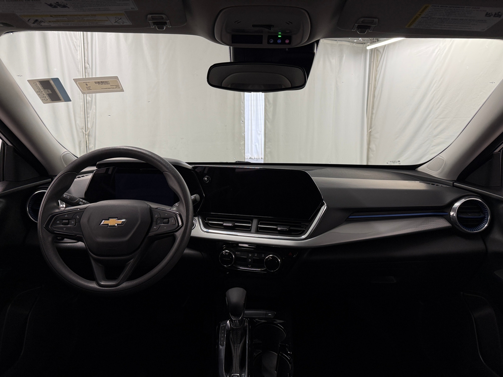 Thumbnail: 2025 Chevrolet Trax - 3