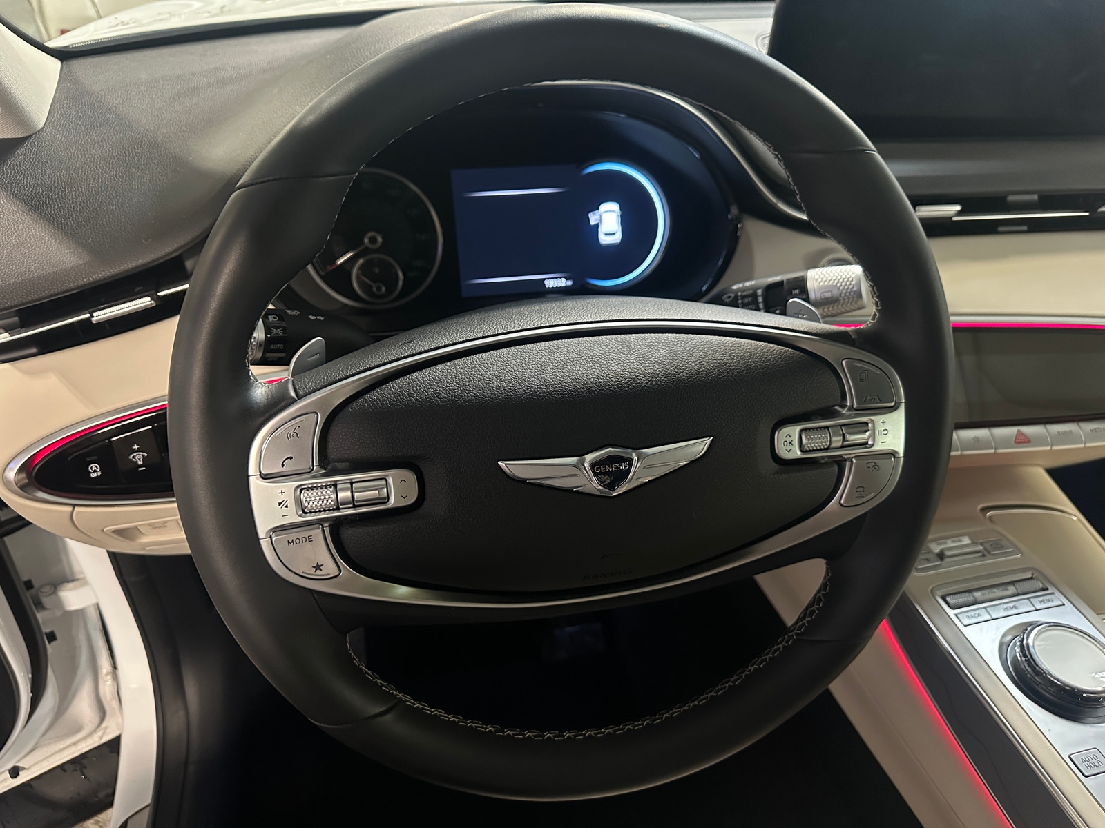 Thumbnail: 2025 Genesis GV70 - 4