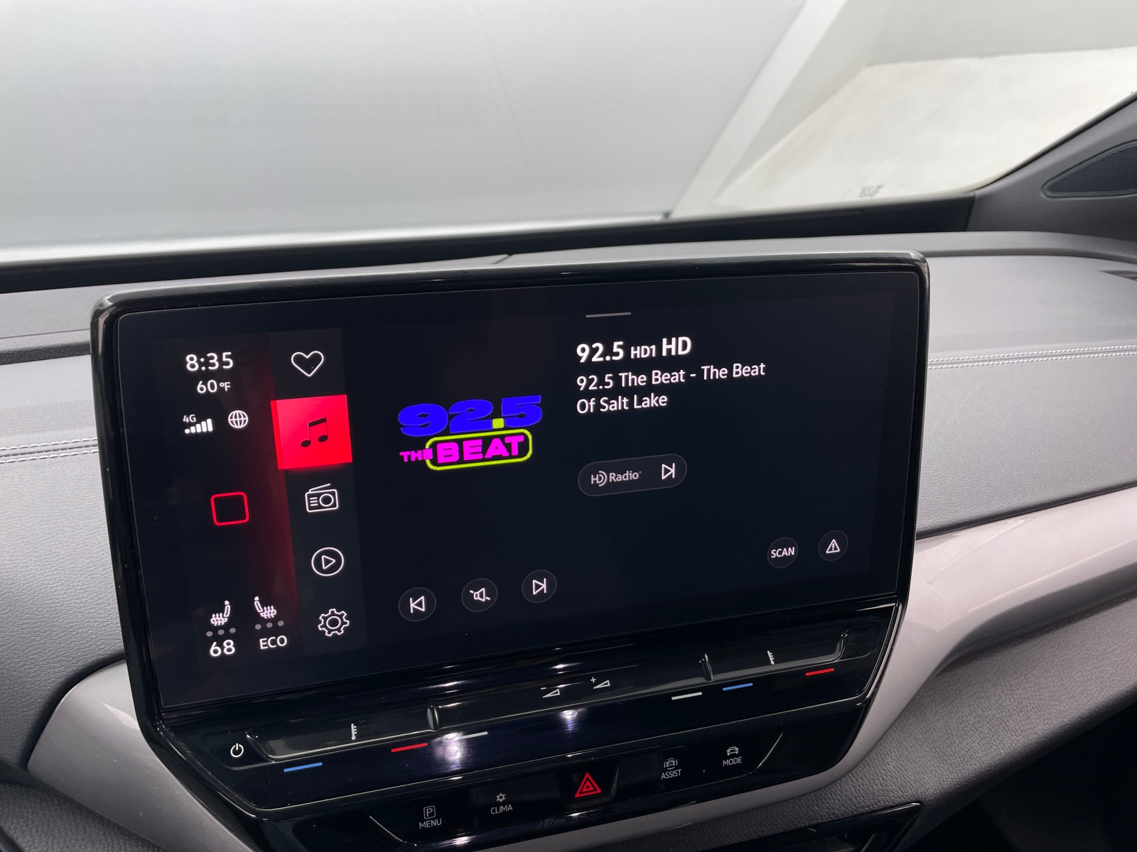 Thumbnail: 2024 Volkswagen ID.4 - 3