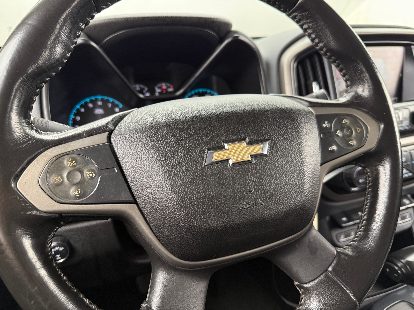 Thumbnail: 2017 Chevrolet Colorado - 5