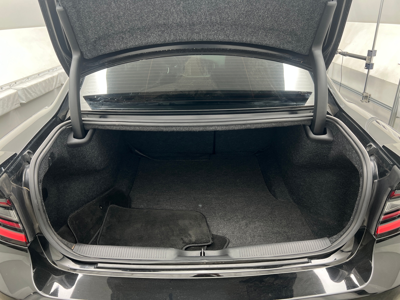 Thumbnail: 2019 Dodge Charger - 7