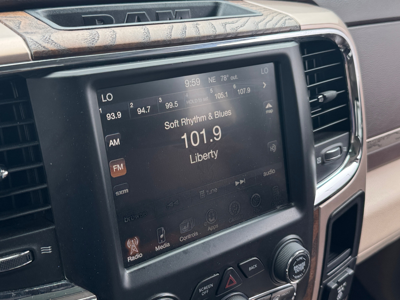 Thumbnail: 2017 RAM 1500 - 3